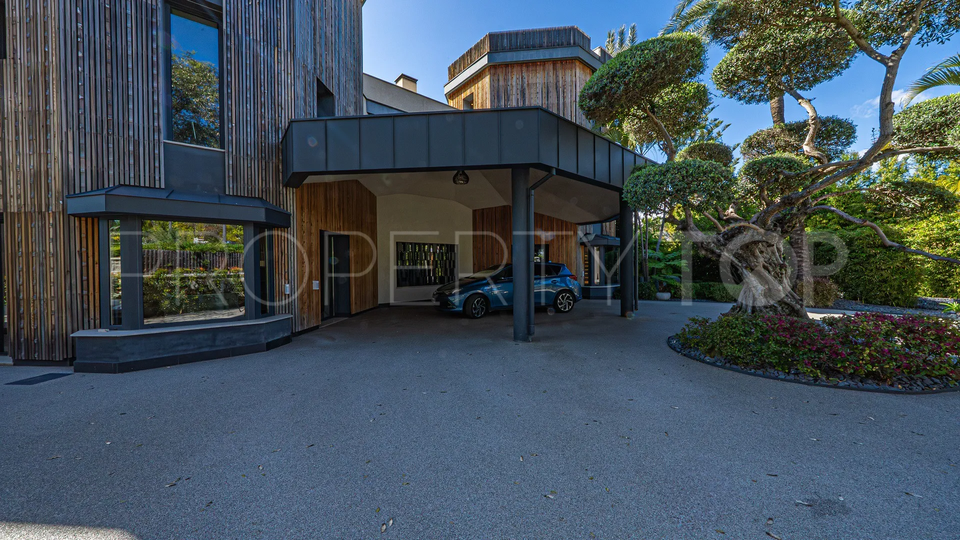 Guadalmina Baja, villa de 10 dormitorios en venta