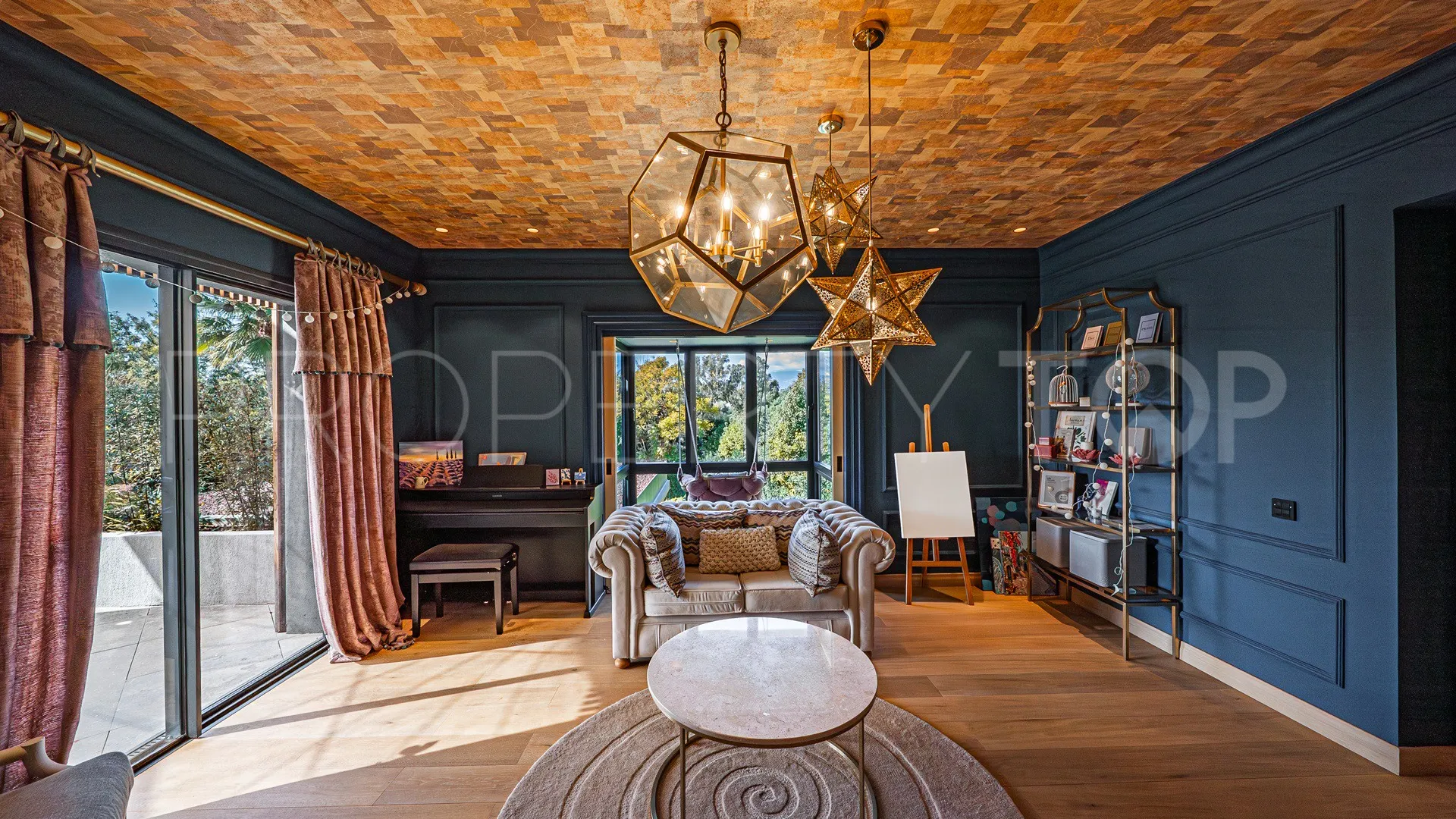 Guadalmina Baja, villa de 10 dormitorios en venta