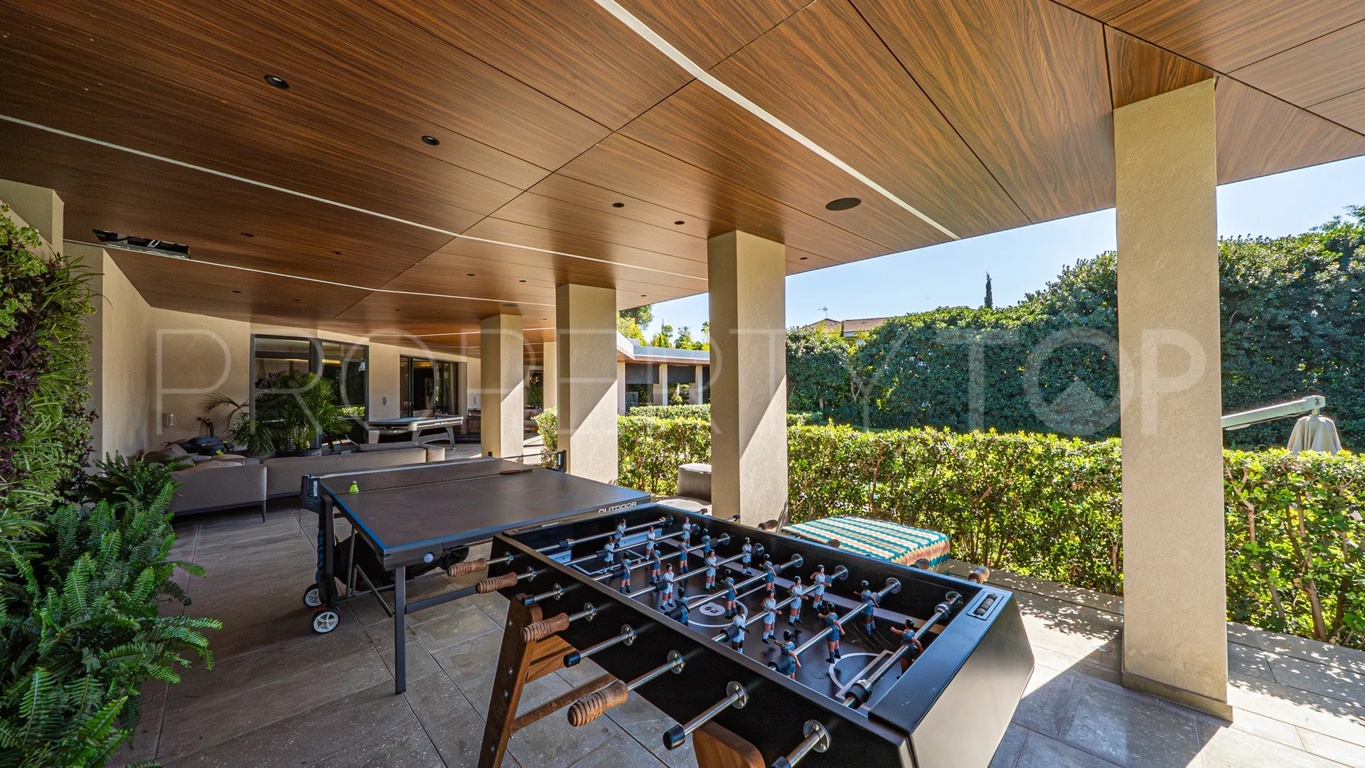 Guadalmina Baja, villa de 10 dormitorios en venta