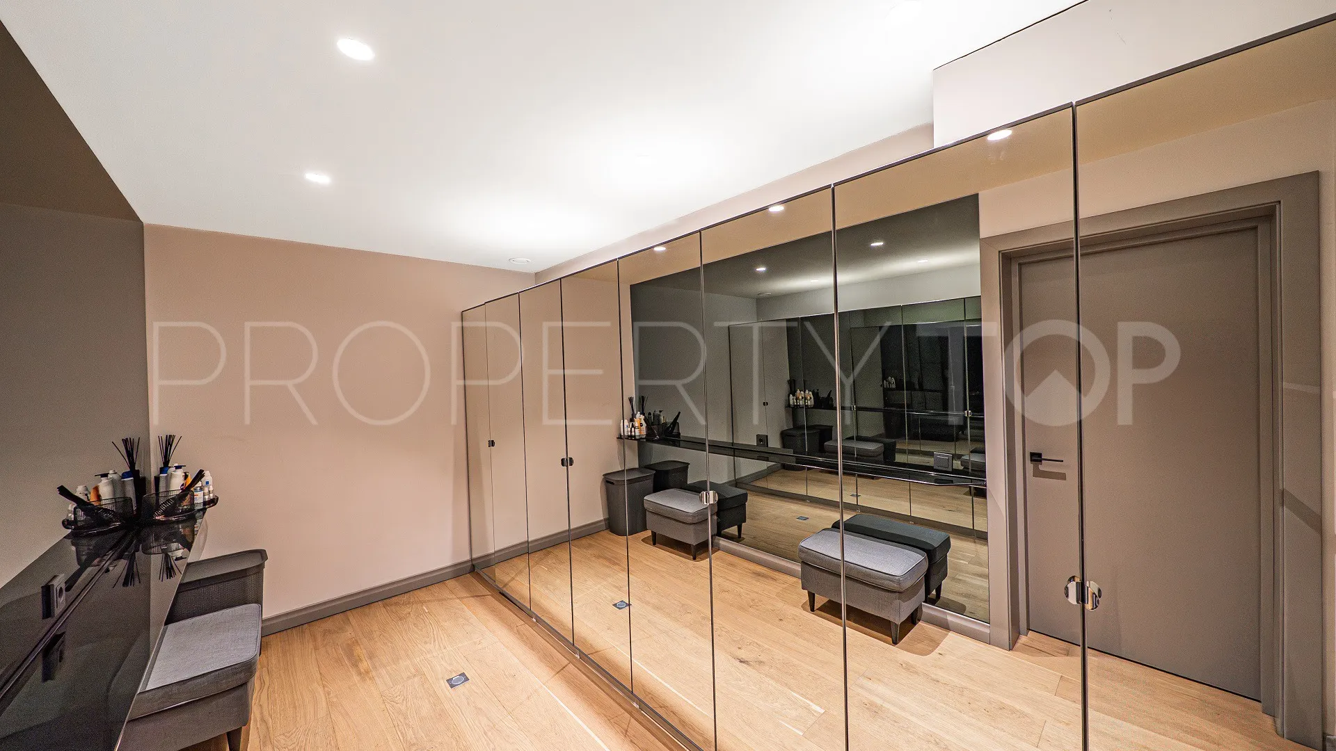 Guadalmina Baja, villa de 10 dormitorios en venta