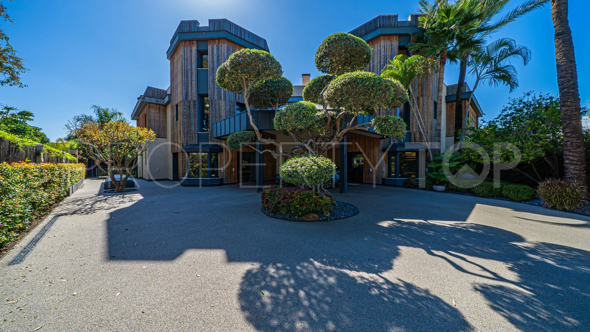 Guadalmina Baja, villa de 10 dormitorios en venta