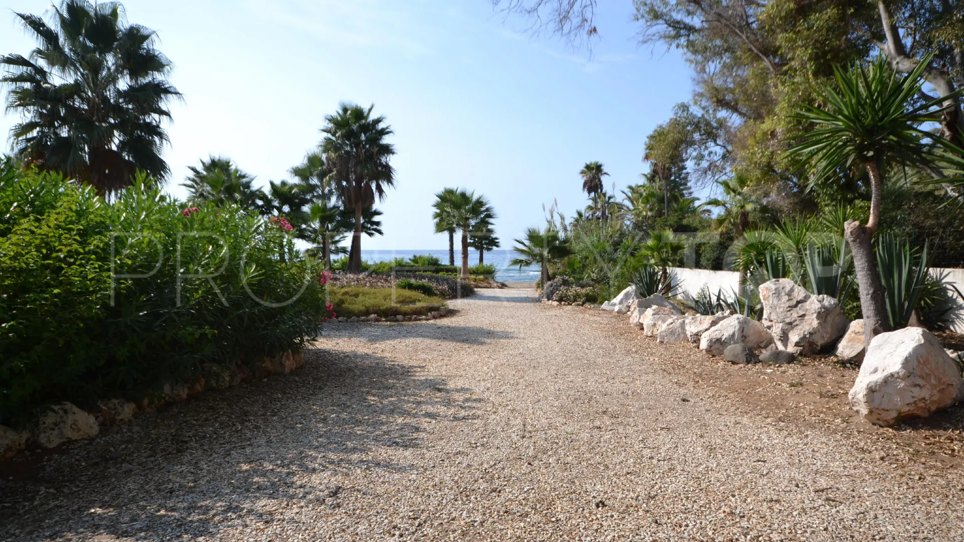 For sale Los Monteros villa with 5 bedrooms