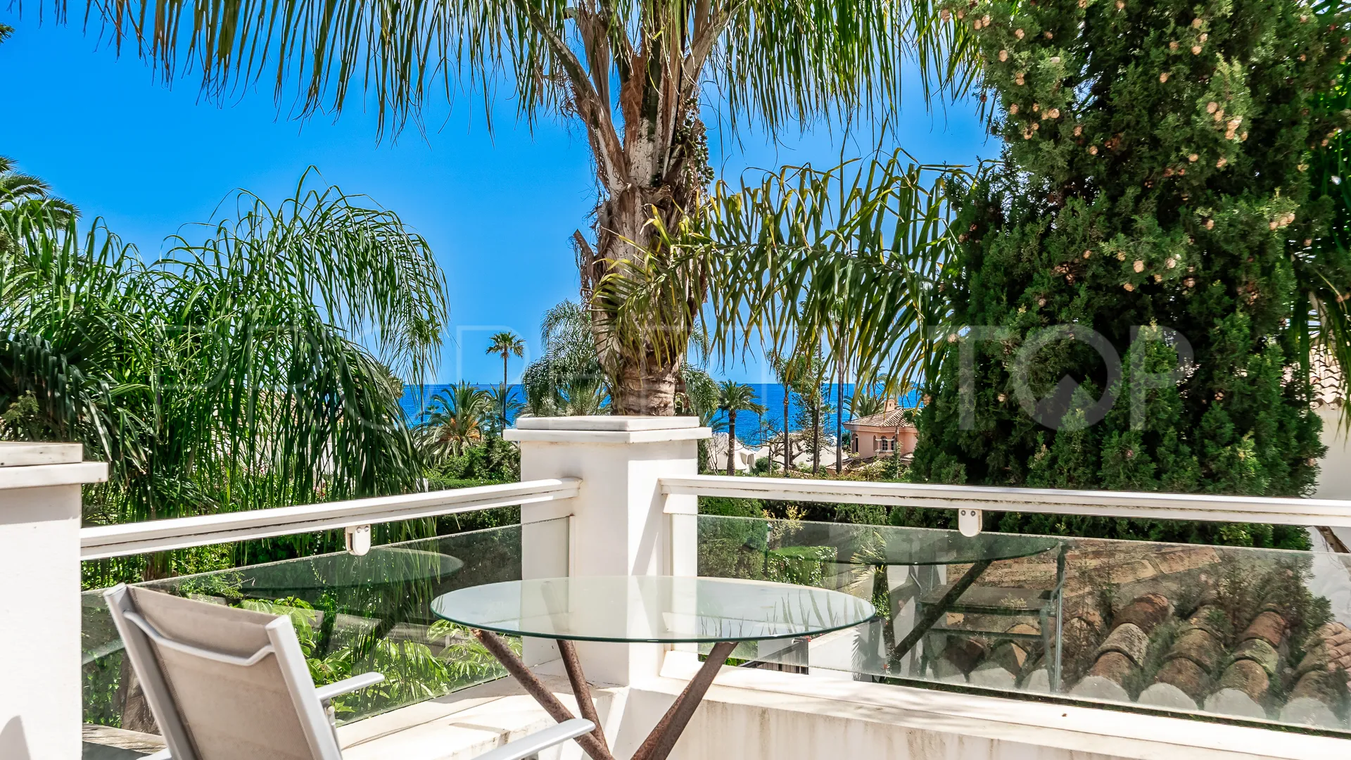 For sale Los Monteros villa with 5 bedrooms