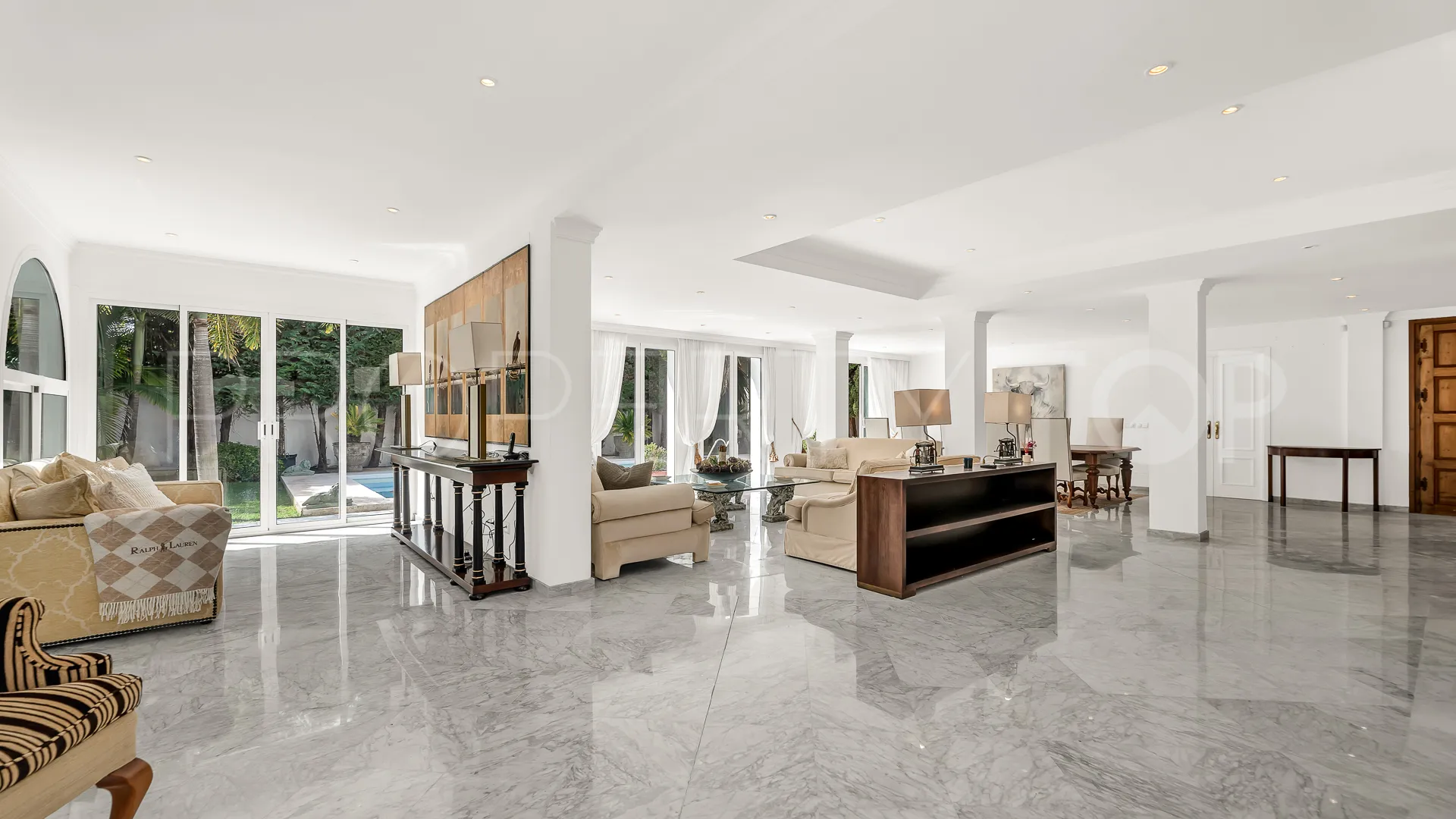 For sale Los Monteros villa with 5 bedrooms