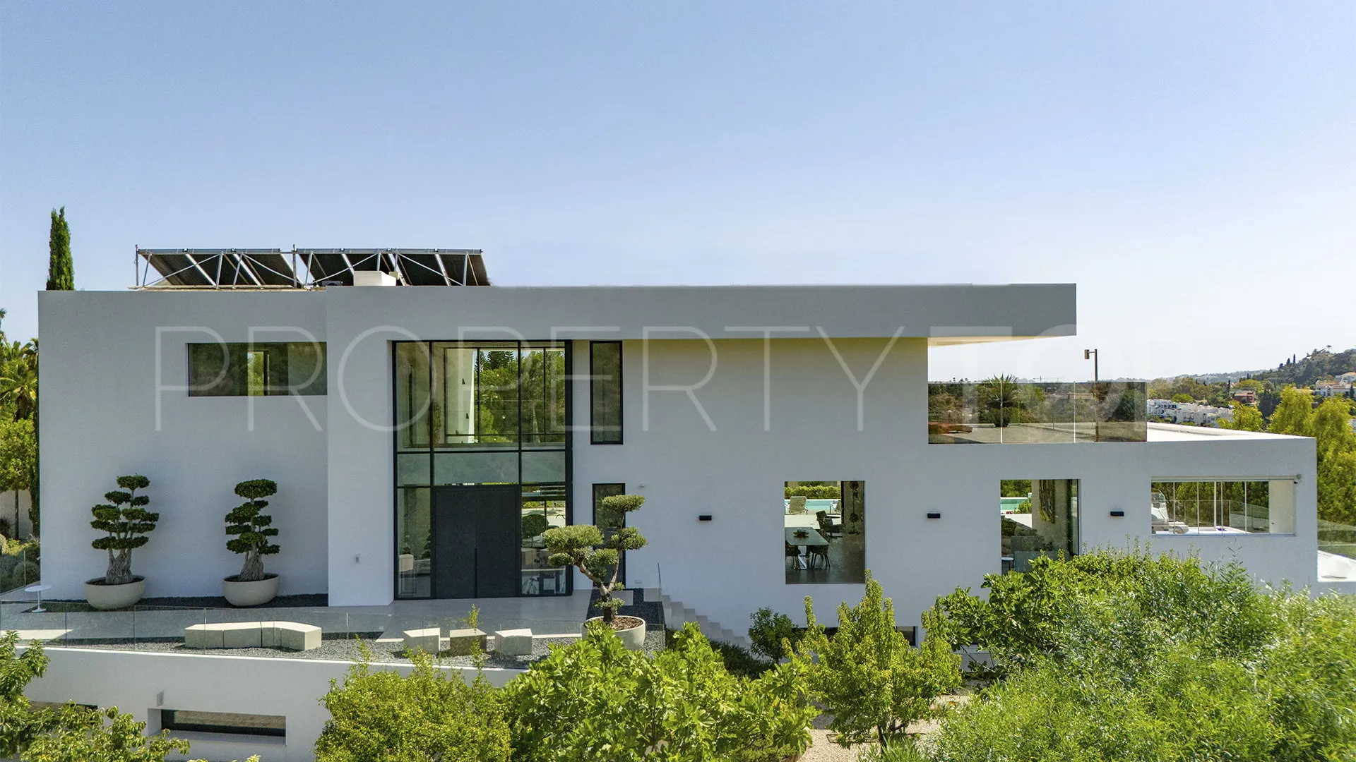 Villa for sale in La Quinta with 6 bedrooms