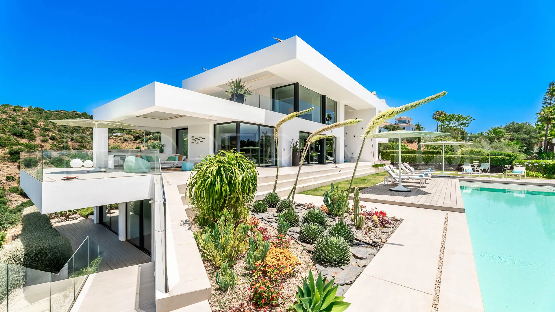 Villa for sale in La Quinta with 6 bedrooms