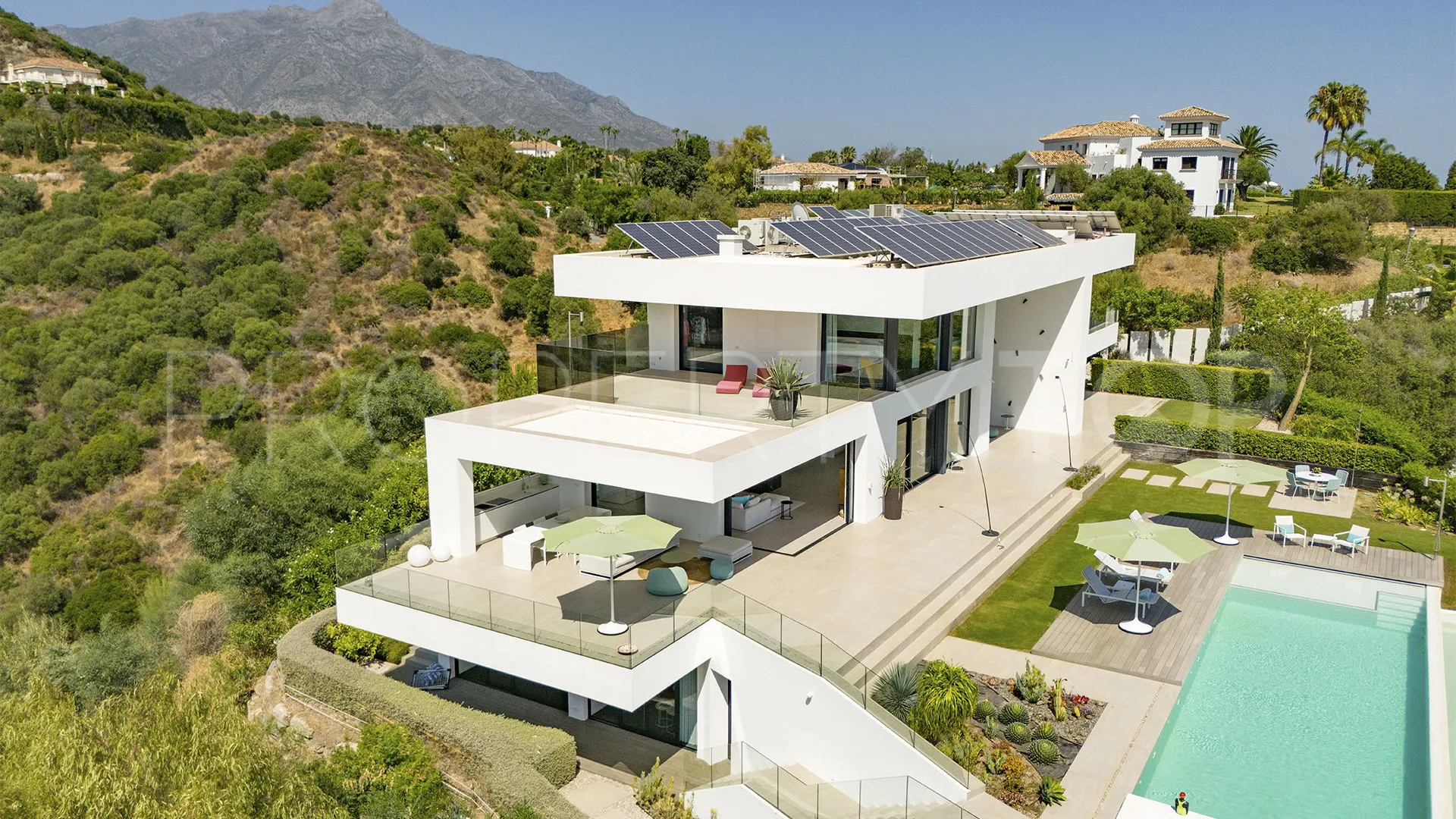 Villa for sale in La Quinta with 6 bedrooms