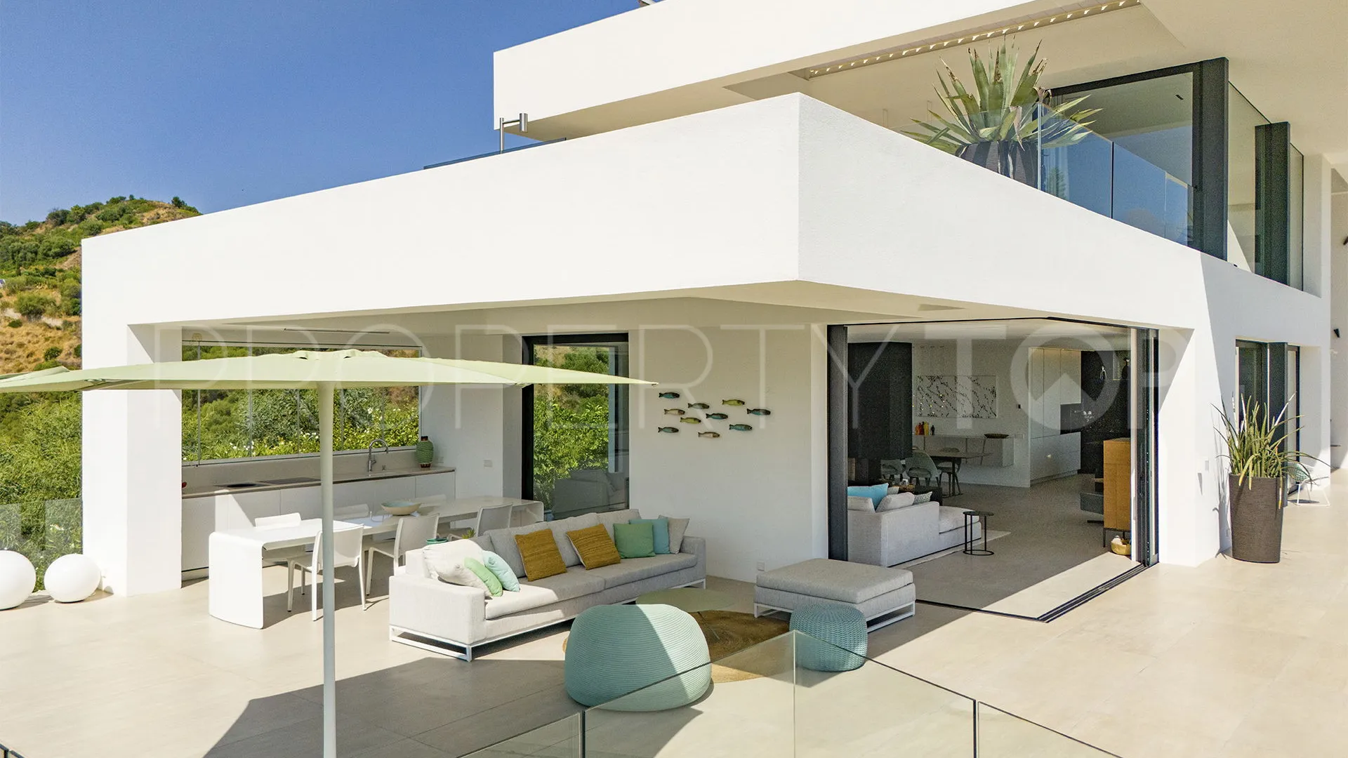 Villa for sale in La Quinta with 6 bedrooms