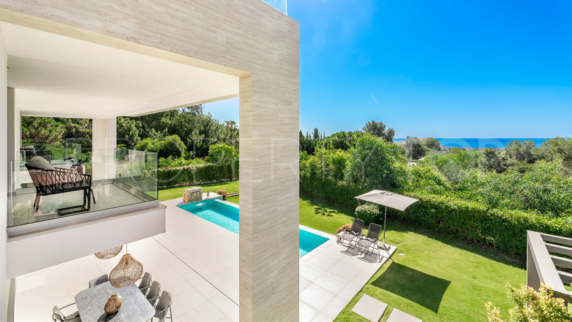 5 bedrooms Cascada de Camojan villa for sale