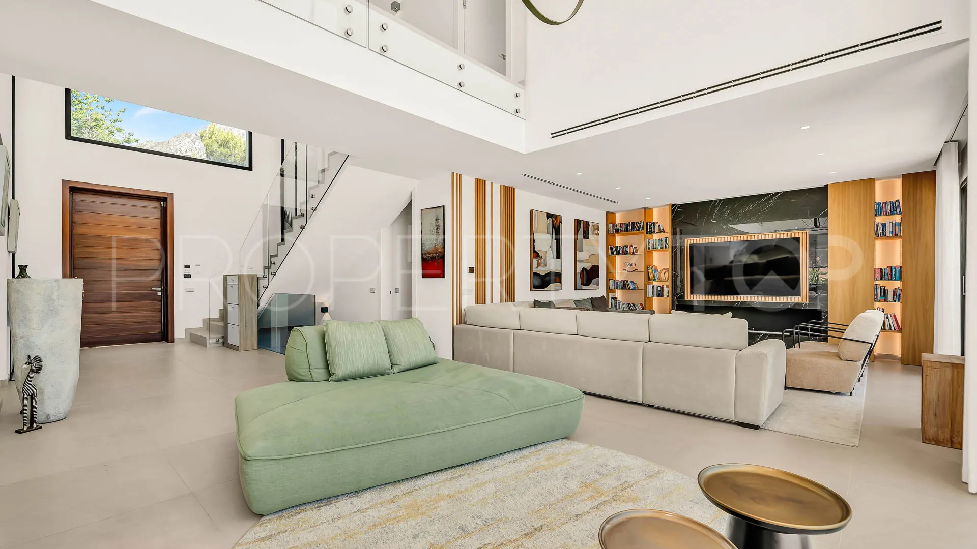 5 bedrooms Cascada de Camojan villa for sale