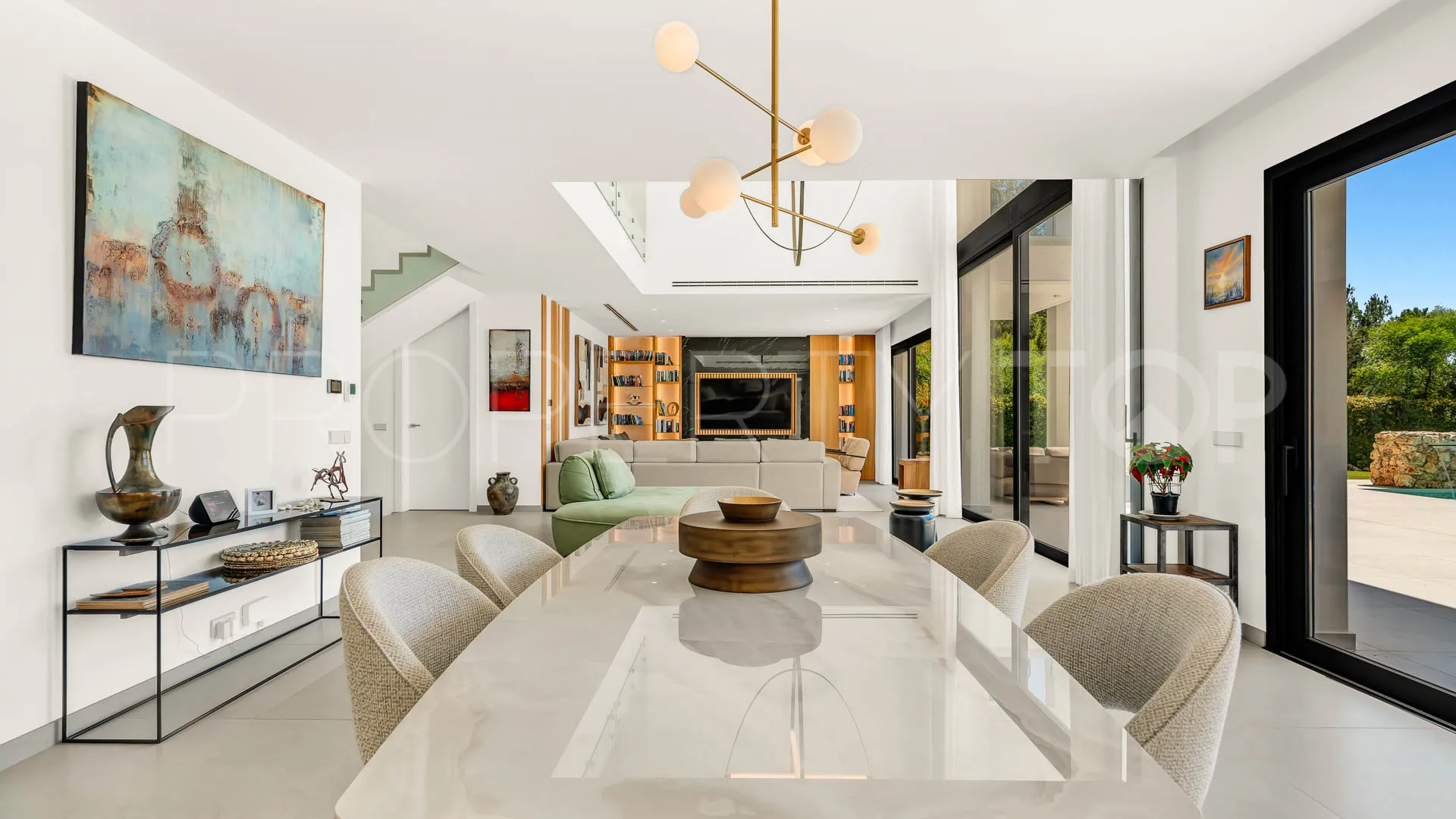 5 bedrooms Cascada de Camojan villa for sale