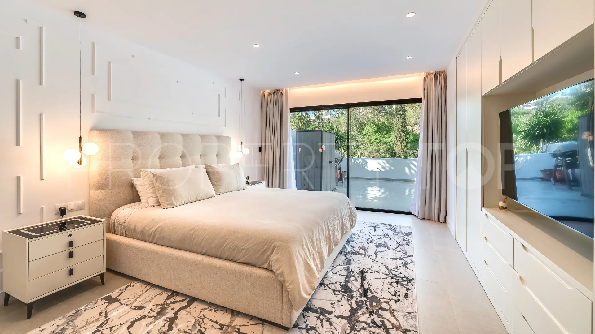 Apartment for sale in Las Lomas del Marbella Club