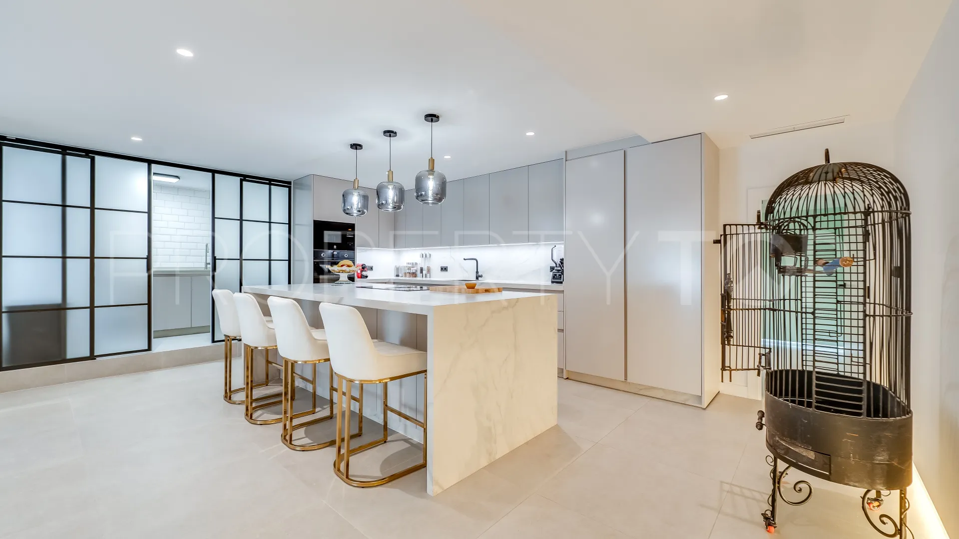 Apartment for sale in Las Lomas del Marbella Club