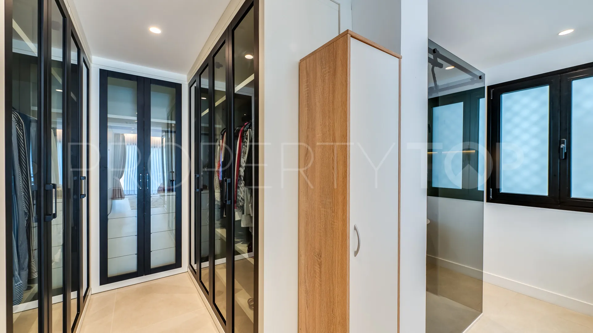 Apartment for sale in Las Lomas del Marbella Club
