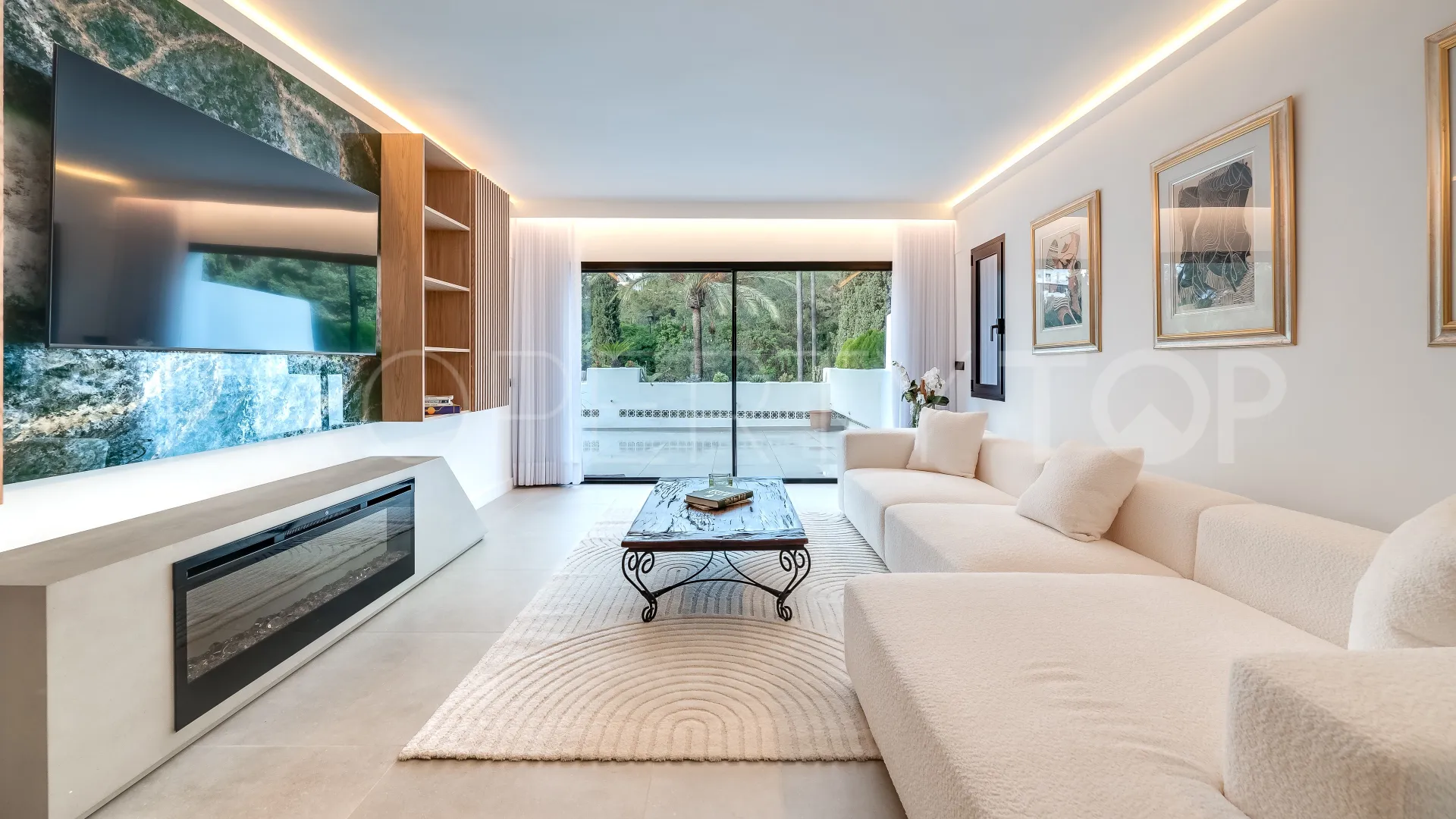 Apartment for sale in Las Lomas del Marbella Club