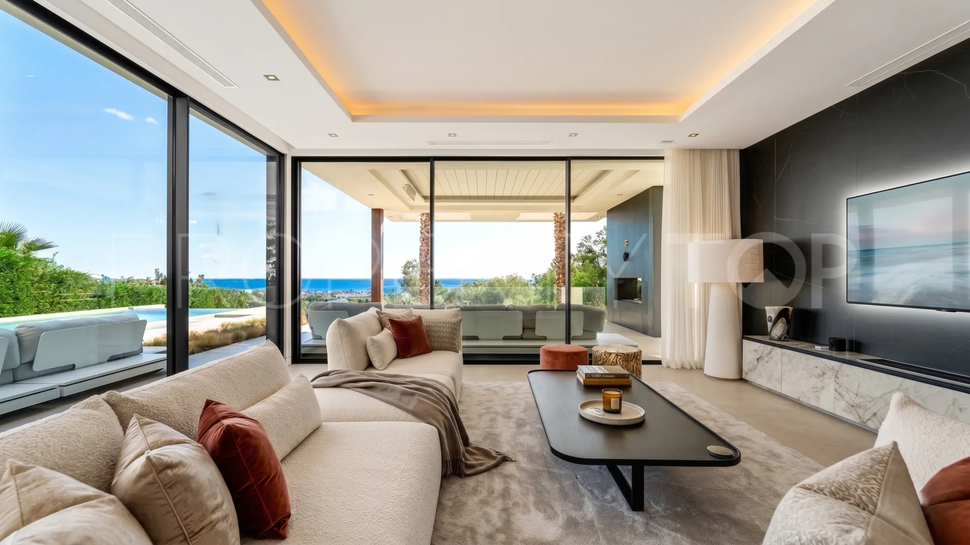 Villa for sale in Los Flamingos Golf