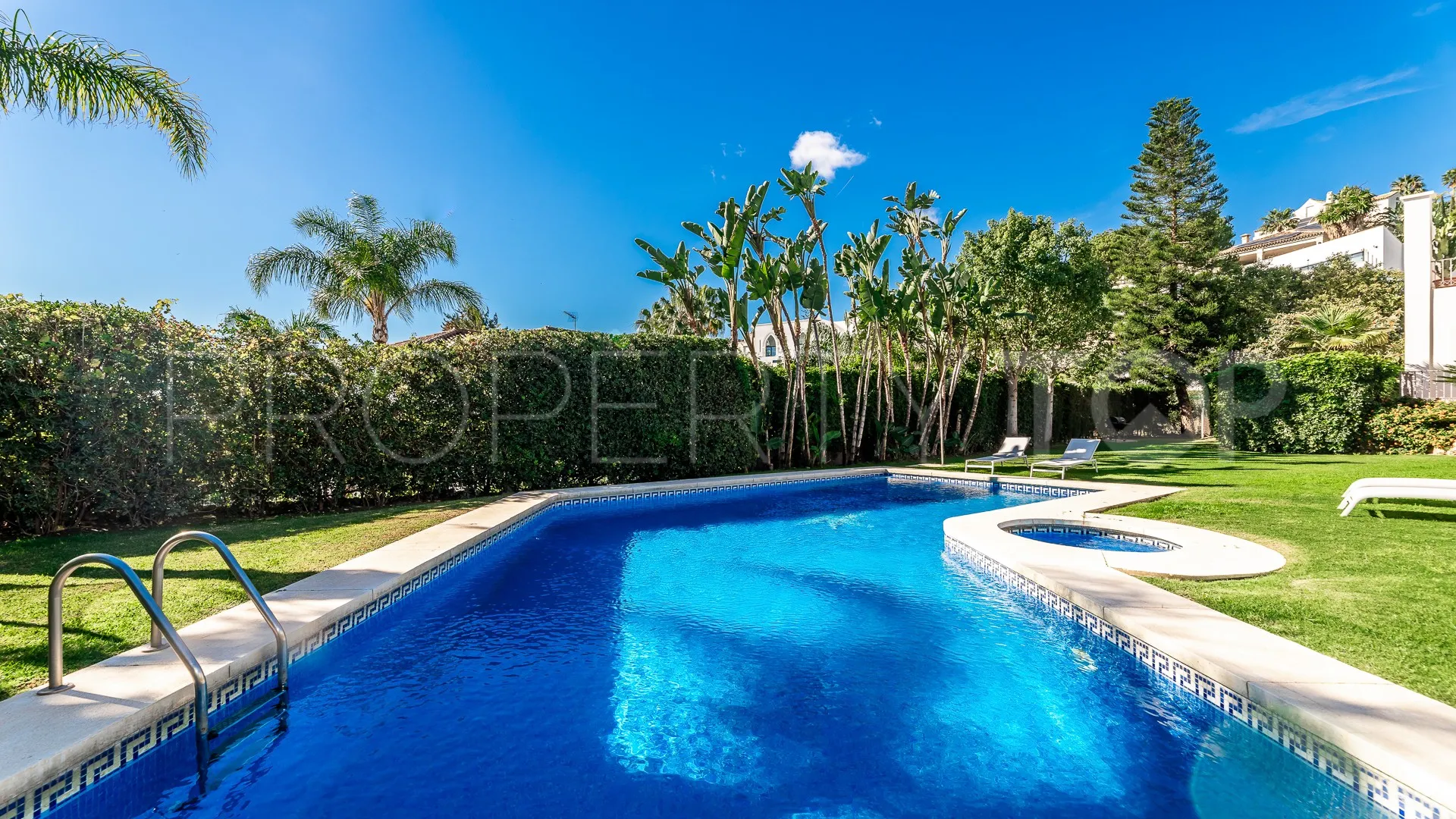 Villa en venta en Paraiso Alto de 6 dormitorios