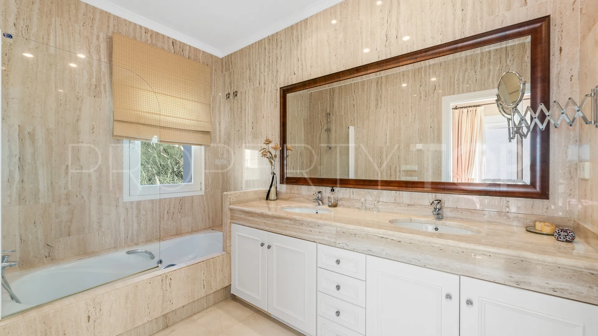 Villa en venta en Paraiso Alto de 6 dormitorios