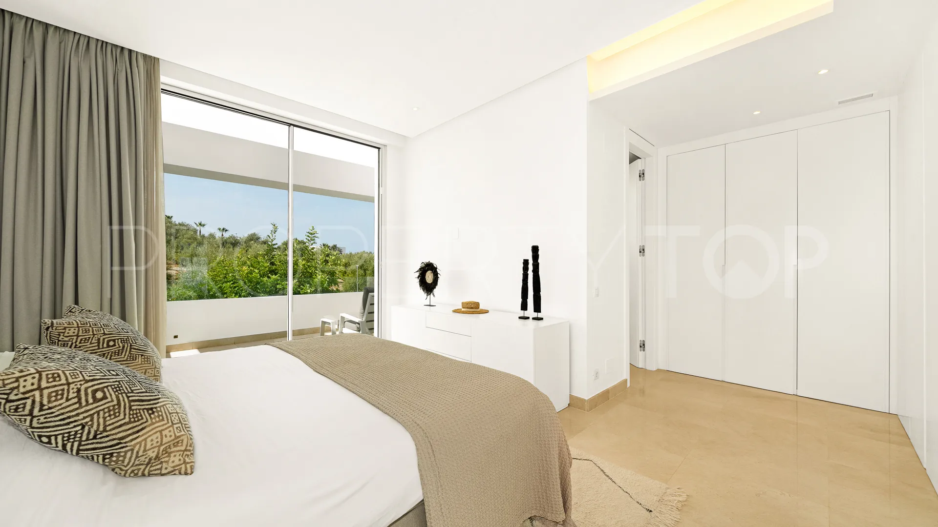 4 bedrooms Rio Real semi detached house for sale