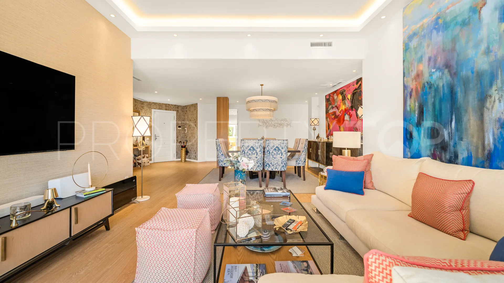 Comprar apartamento en Rio Real con 3 dormitorios
