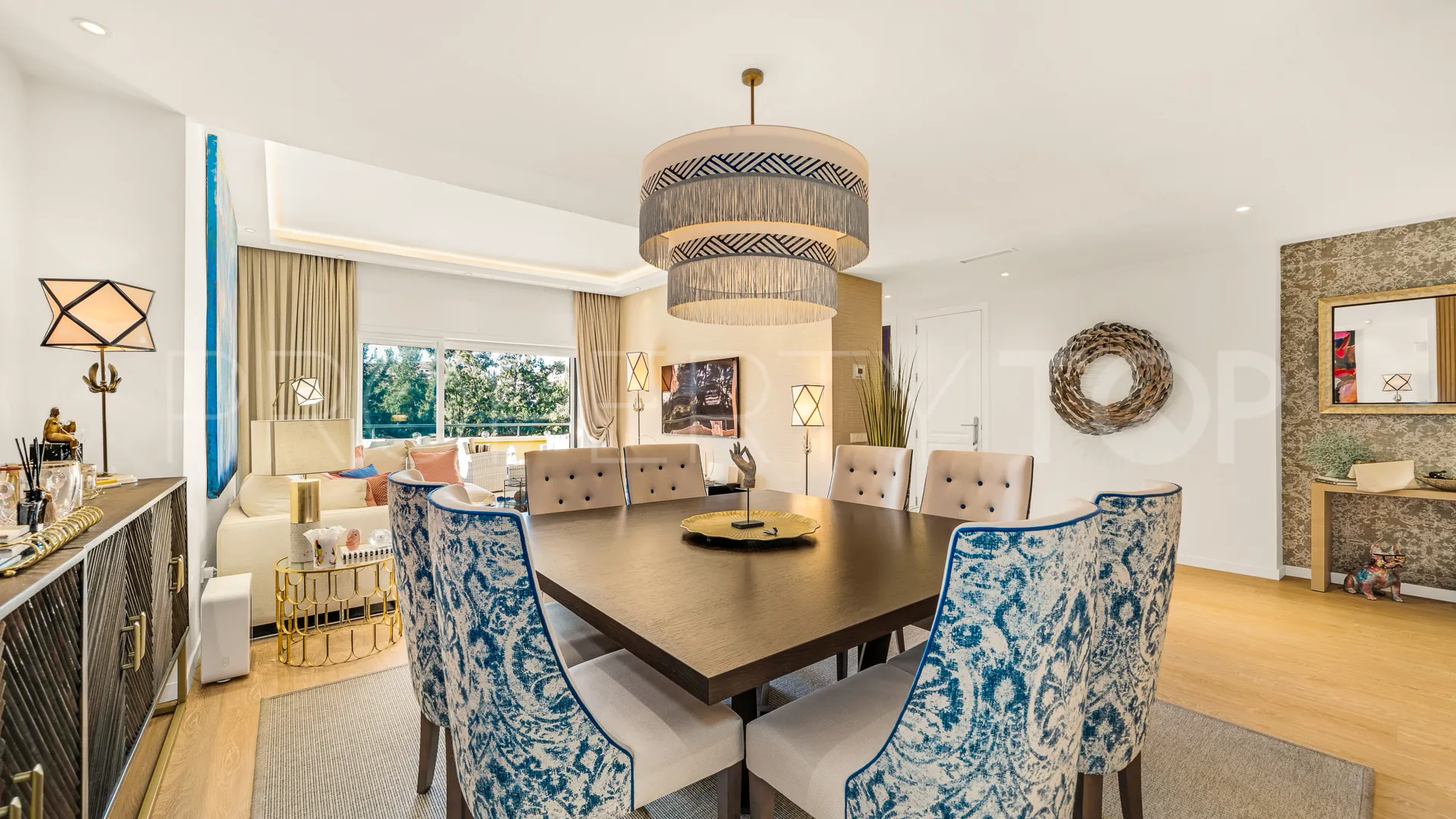 Comprar apartamento en Rio Real con 3 dormitorios