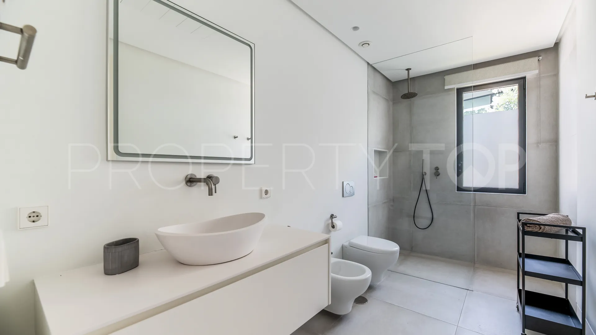For sale La Alqueria 5 bedrooms villa