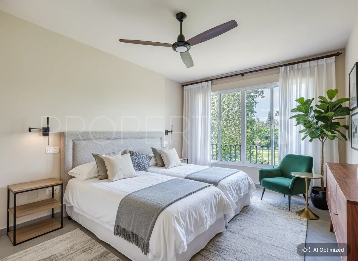 Apartment for sale in Guadalmina Alta with 4 bedrooms