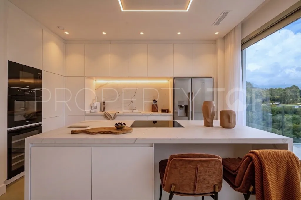 For sale duplex penthouse with 3 bedrooms in Golden Mile