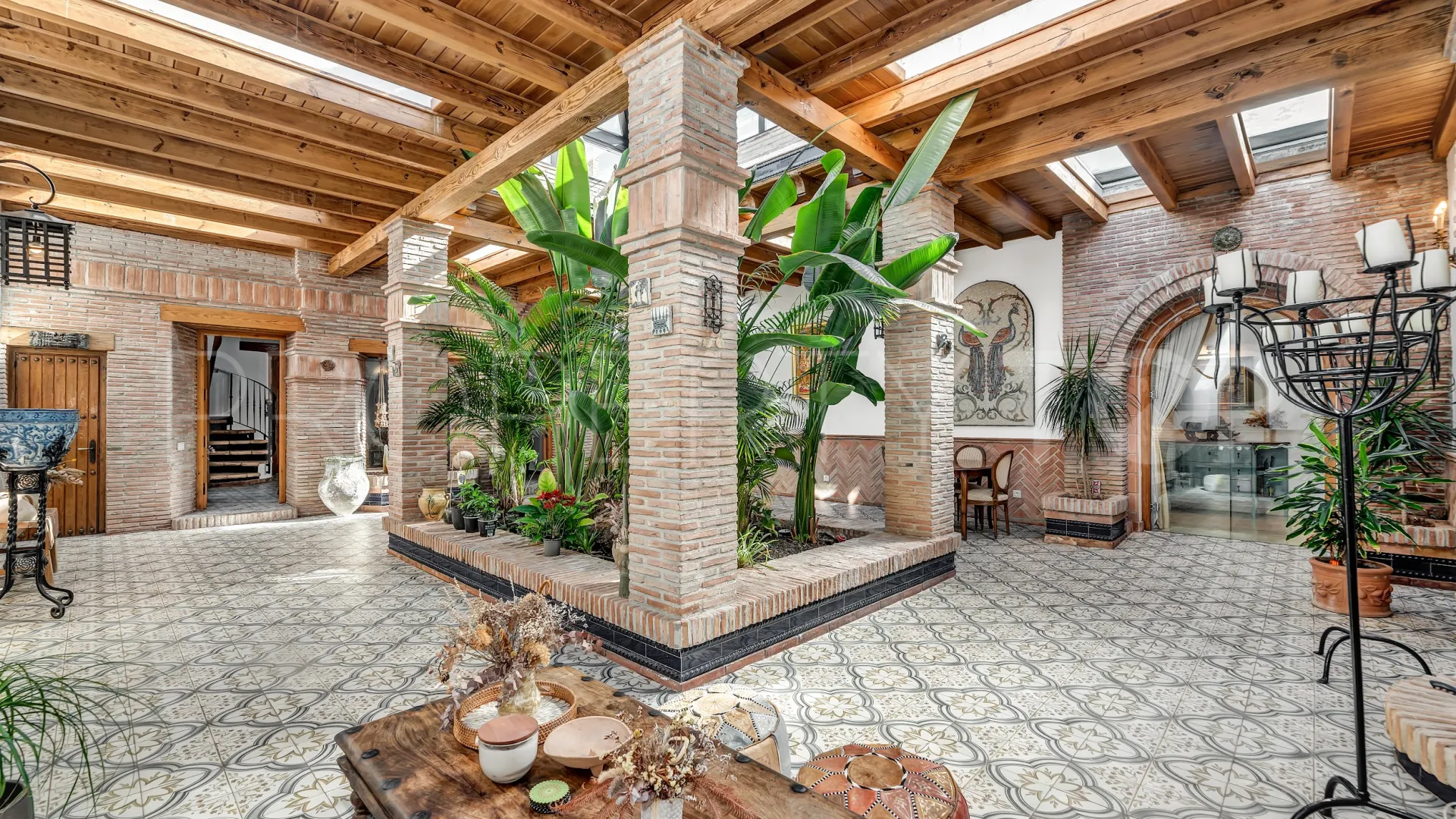 Nagüeles, villa a la venta de 5 dormitorios
