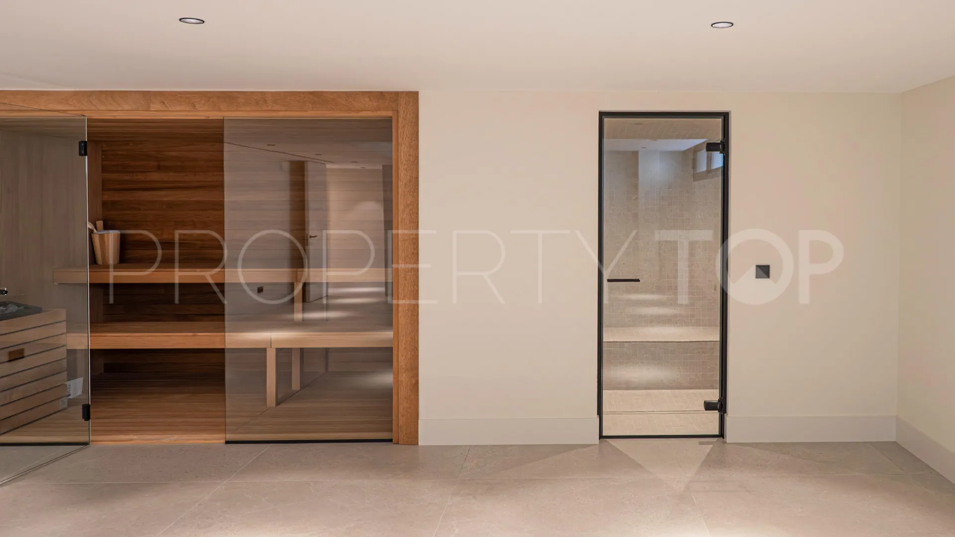 Villa for sale in Beach Side Golden Mile with 5 bedrooms