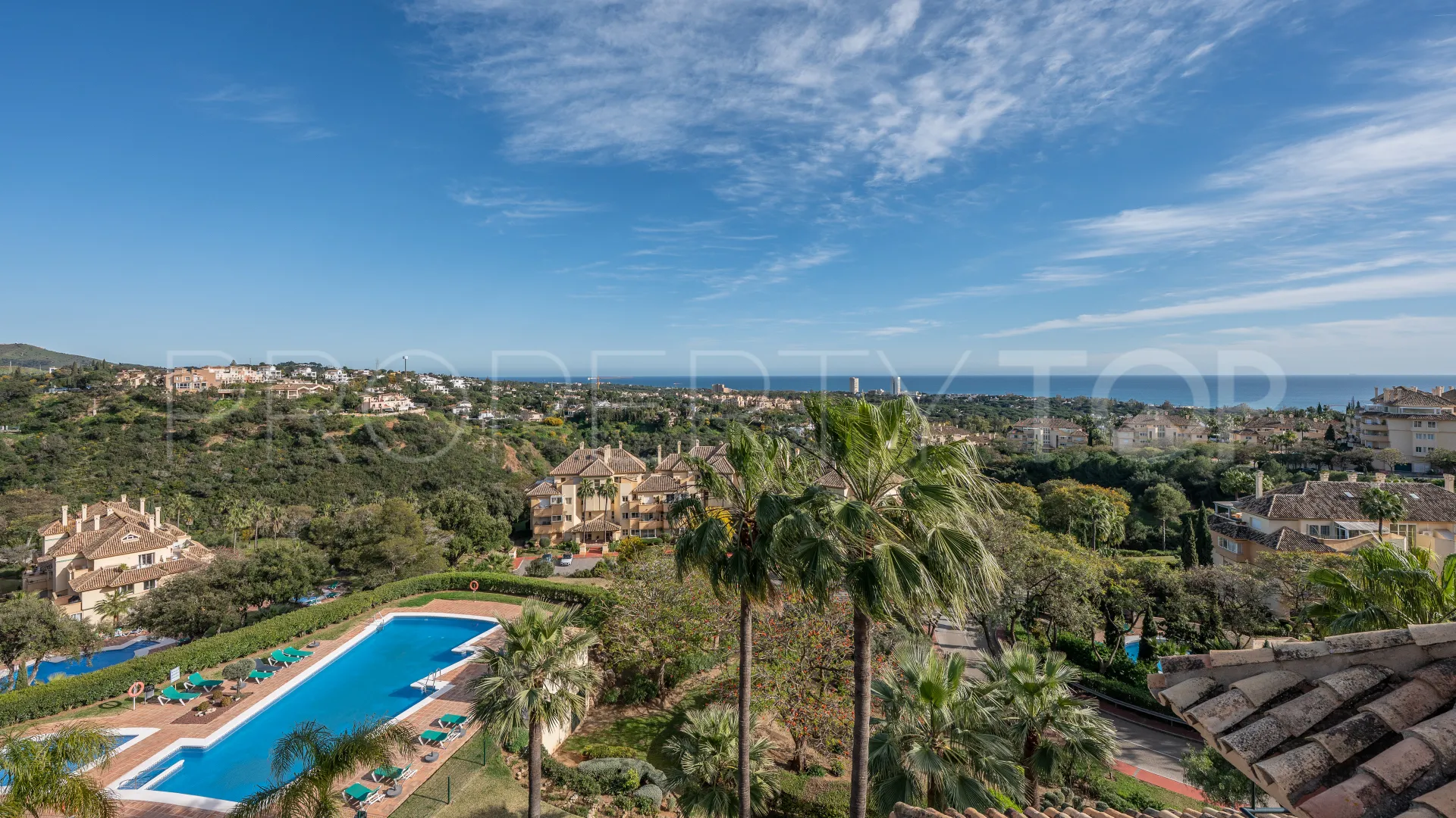 Penthouse in Marbella East for sale