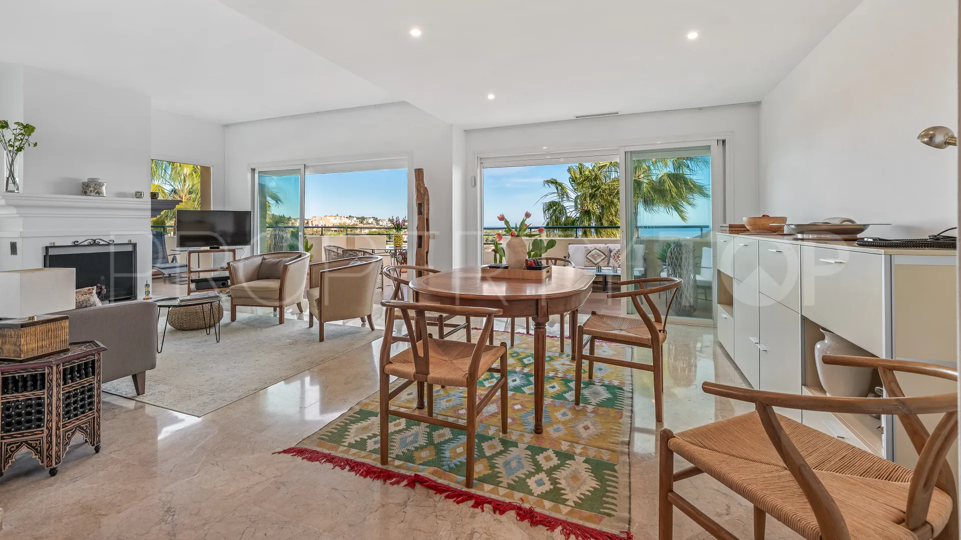 Penthouse in Marbella East for sale