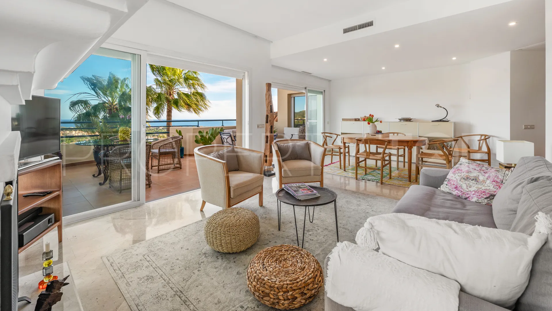 Penthouse in Marbella East for sale