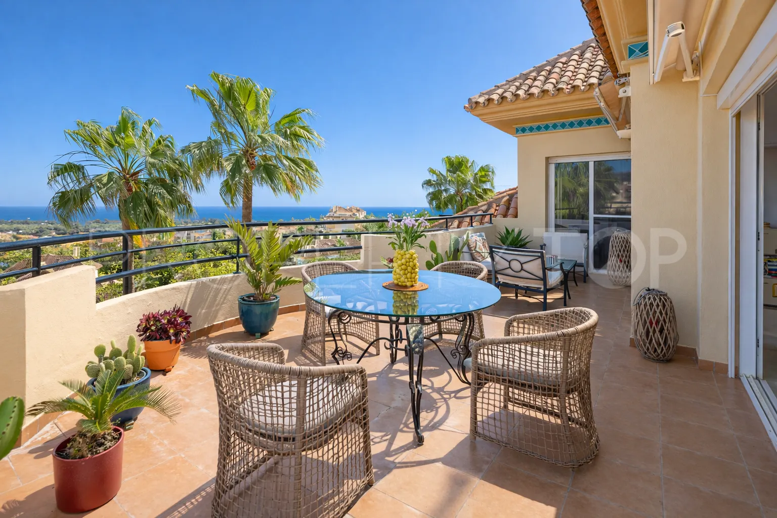 Penthouse in Marbella East for sale