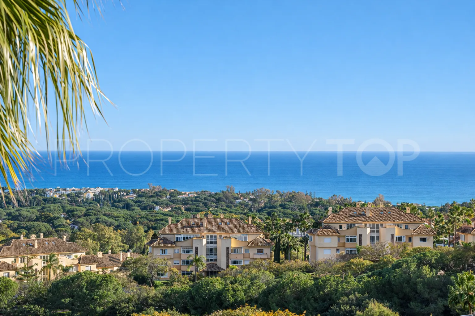 Penthouse in Marbella East for sale