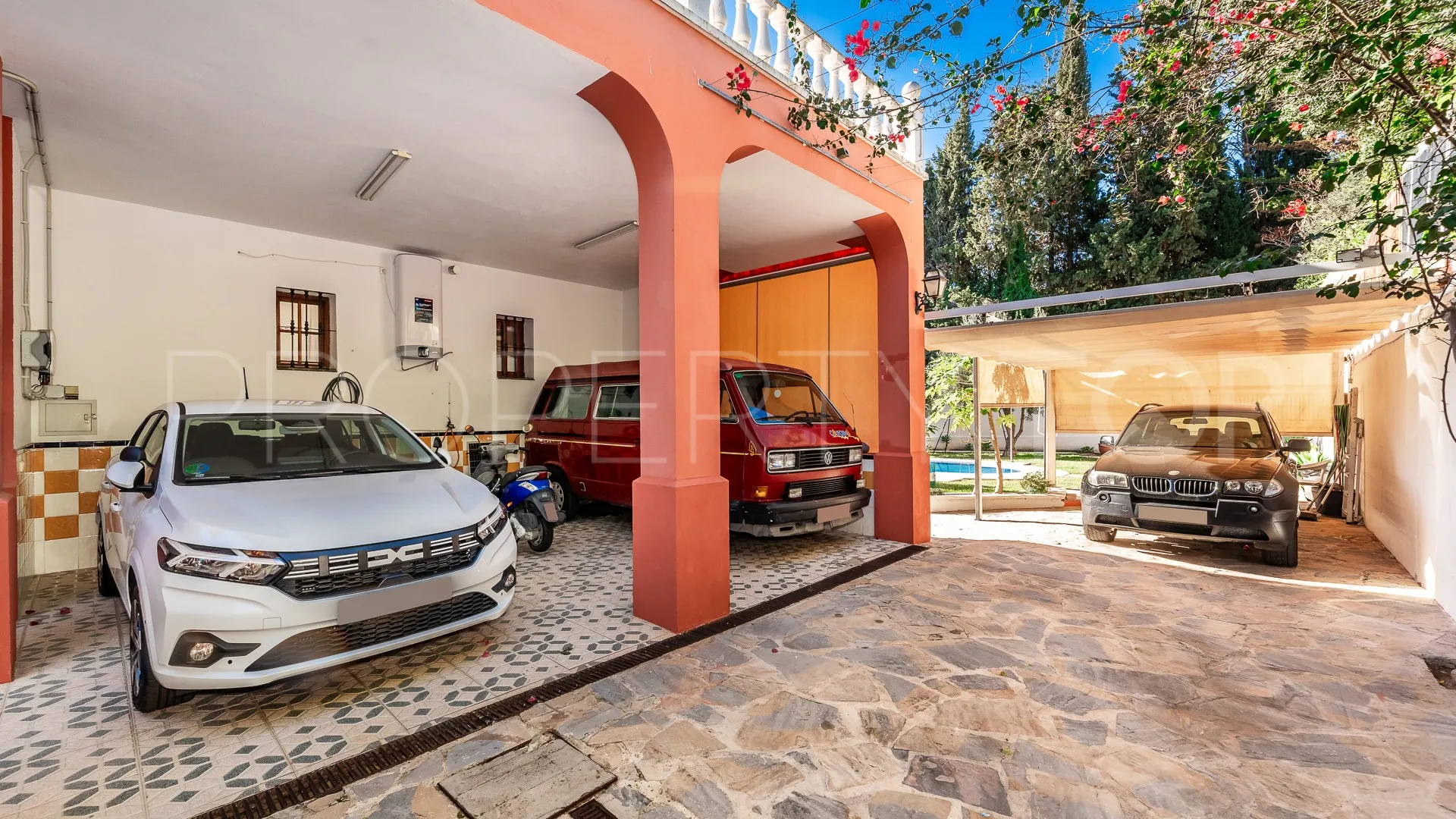 Villa en venta en Marbella Ciudad con 5 dormitorios