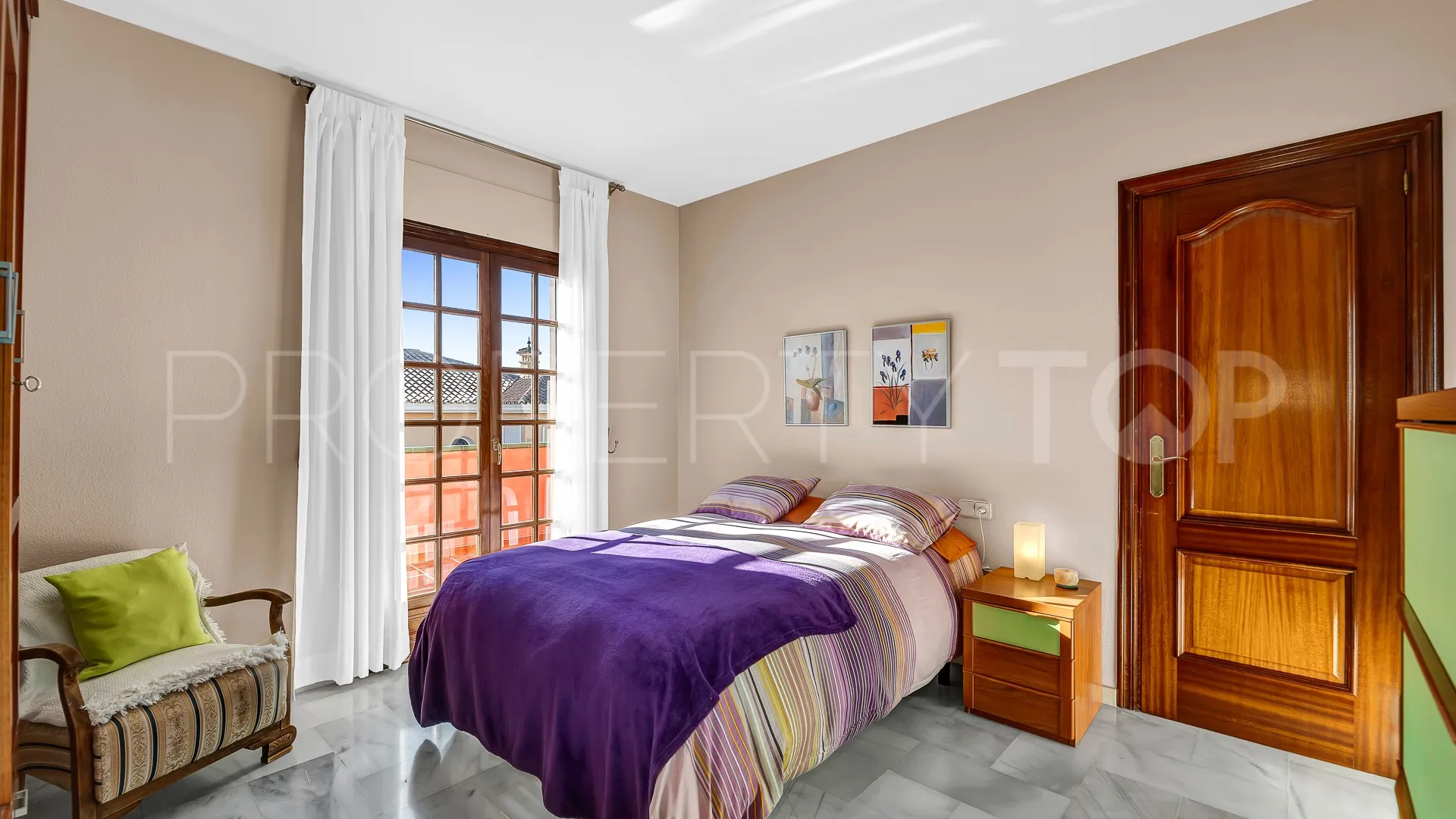 Villa en venta en Marbella Ciudad con 5 dormitorios