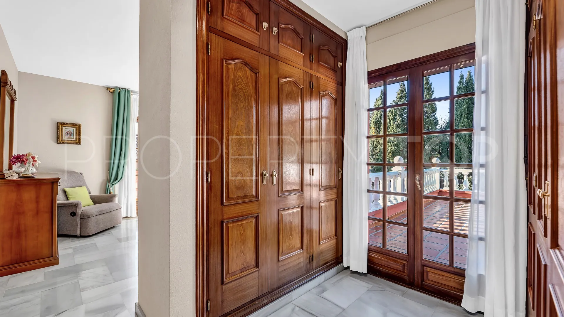 Villa en venta en Marbella Ciudad con 5 dormitorios
