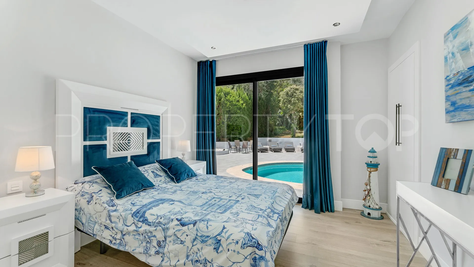 El Rosario villa for sale