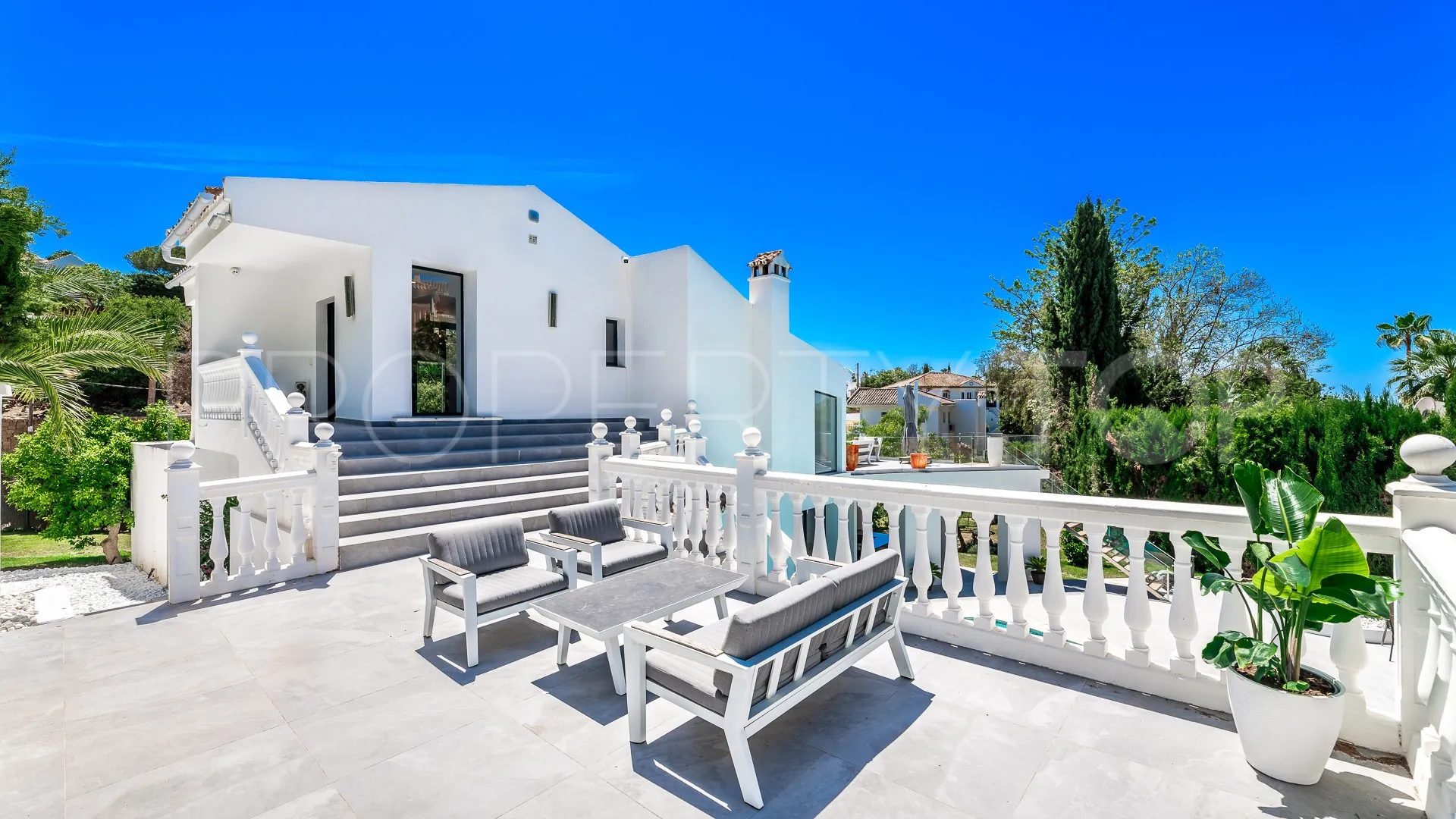 El Rosario villa for sale