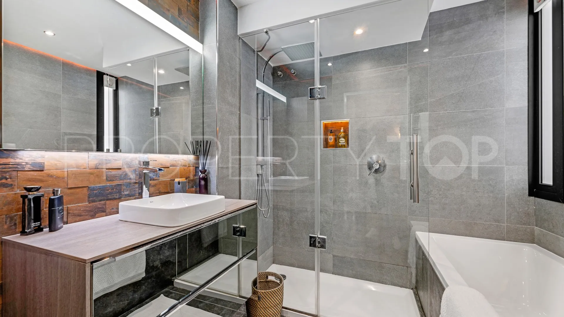 El Rosario villa for sale