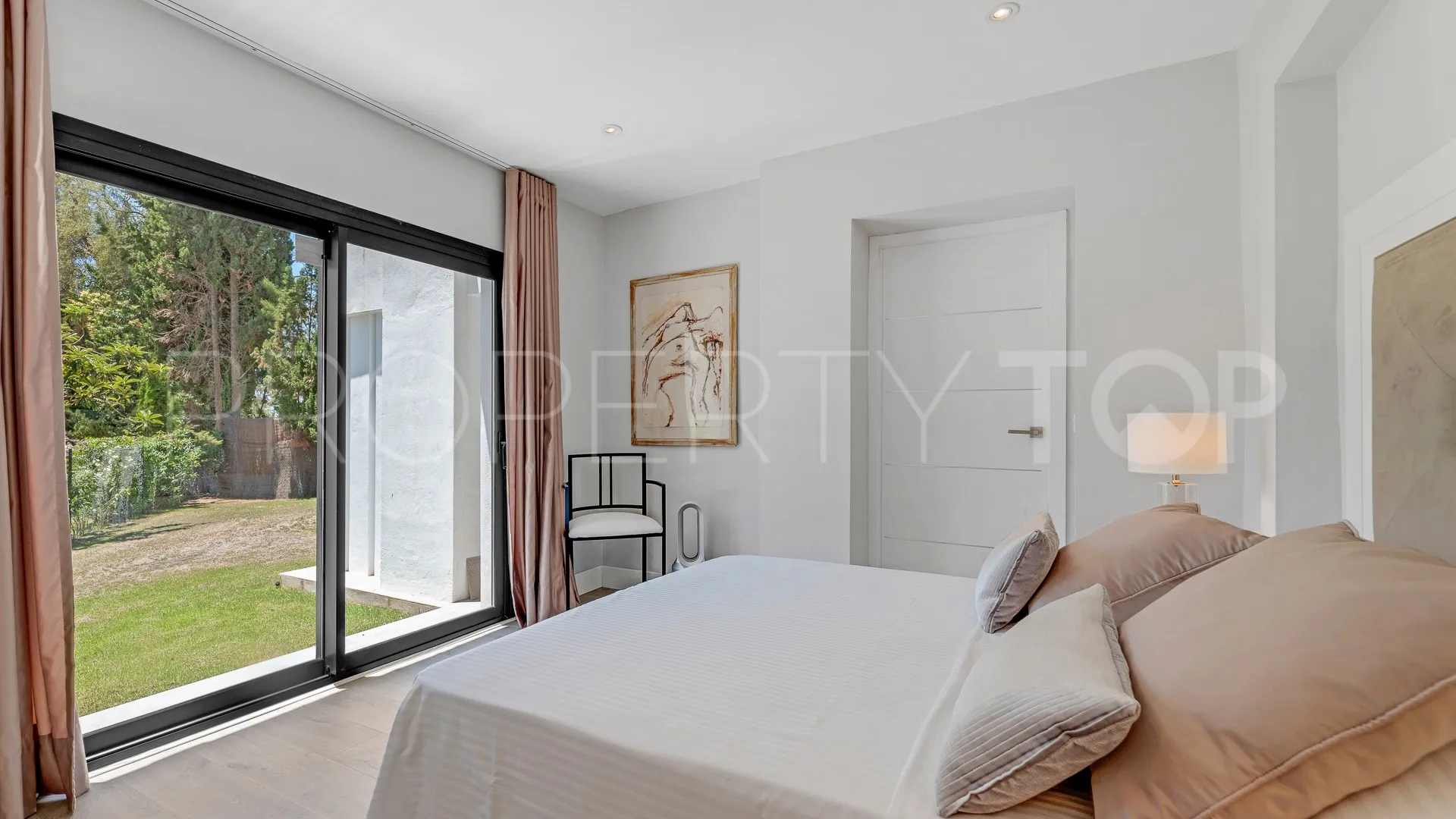 El Rosario villa for sale