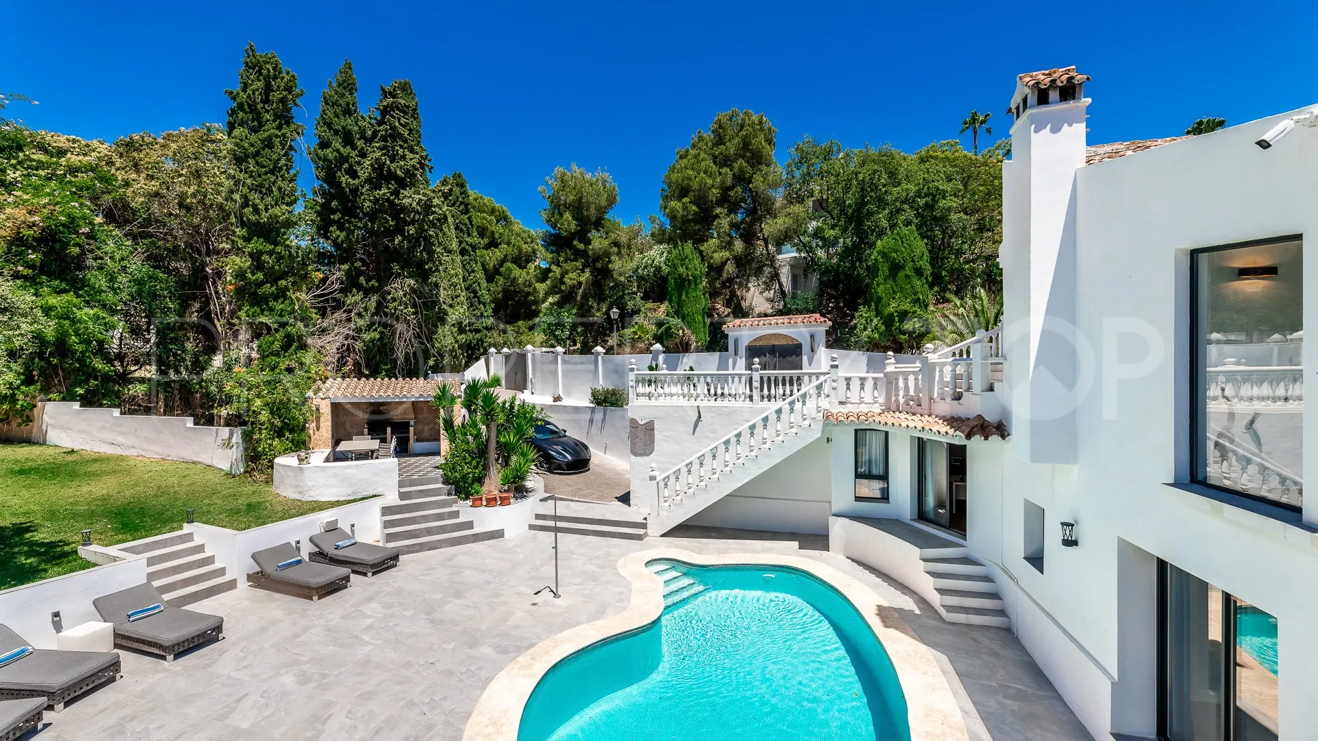 El Rosario villa for sale