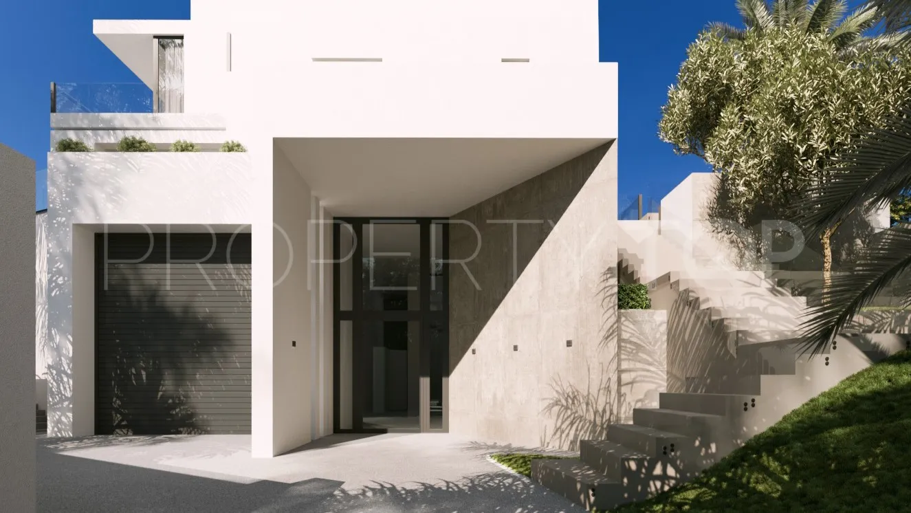 6 bedrooms Cascada de Camojan villa for sale
