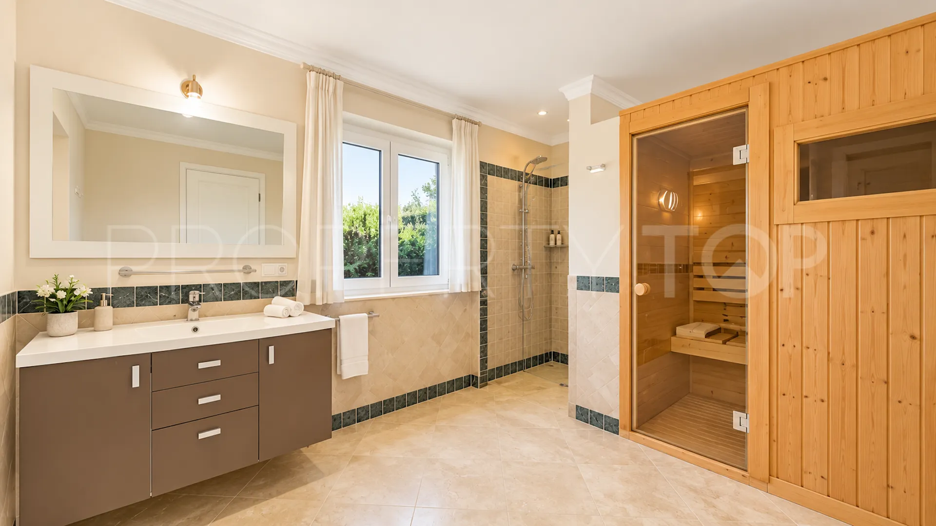 El Rosario villa for sale
