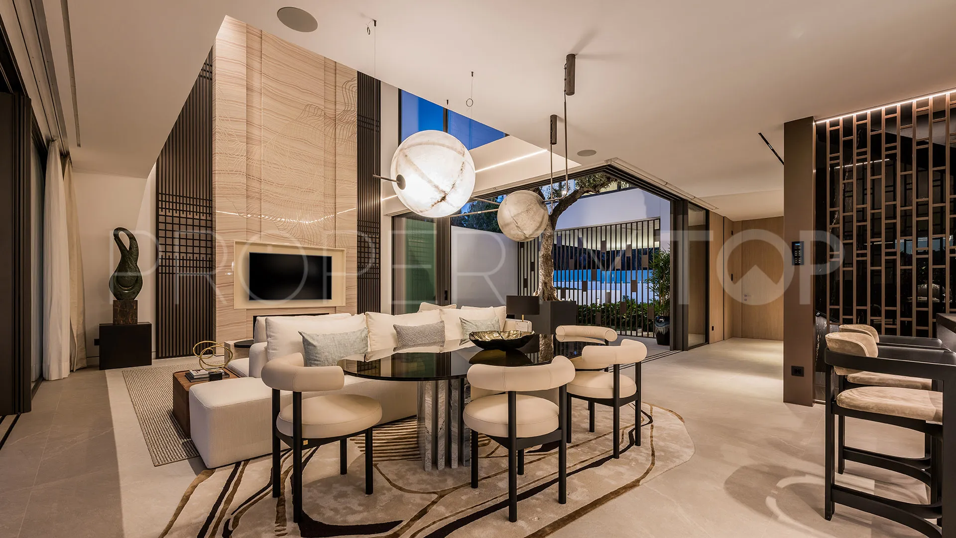 Villa en venta de 4 dormitorios en Golden Mile