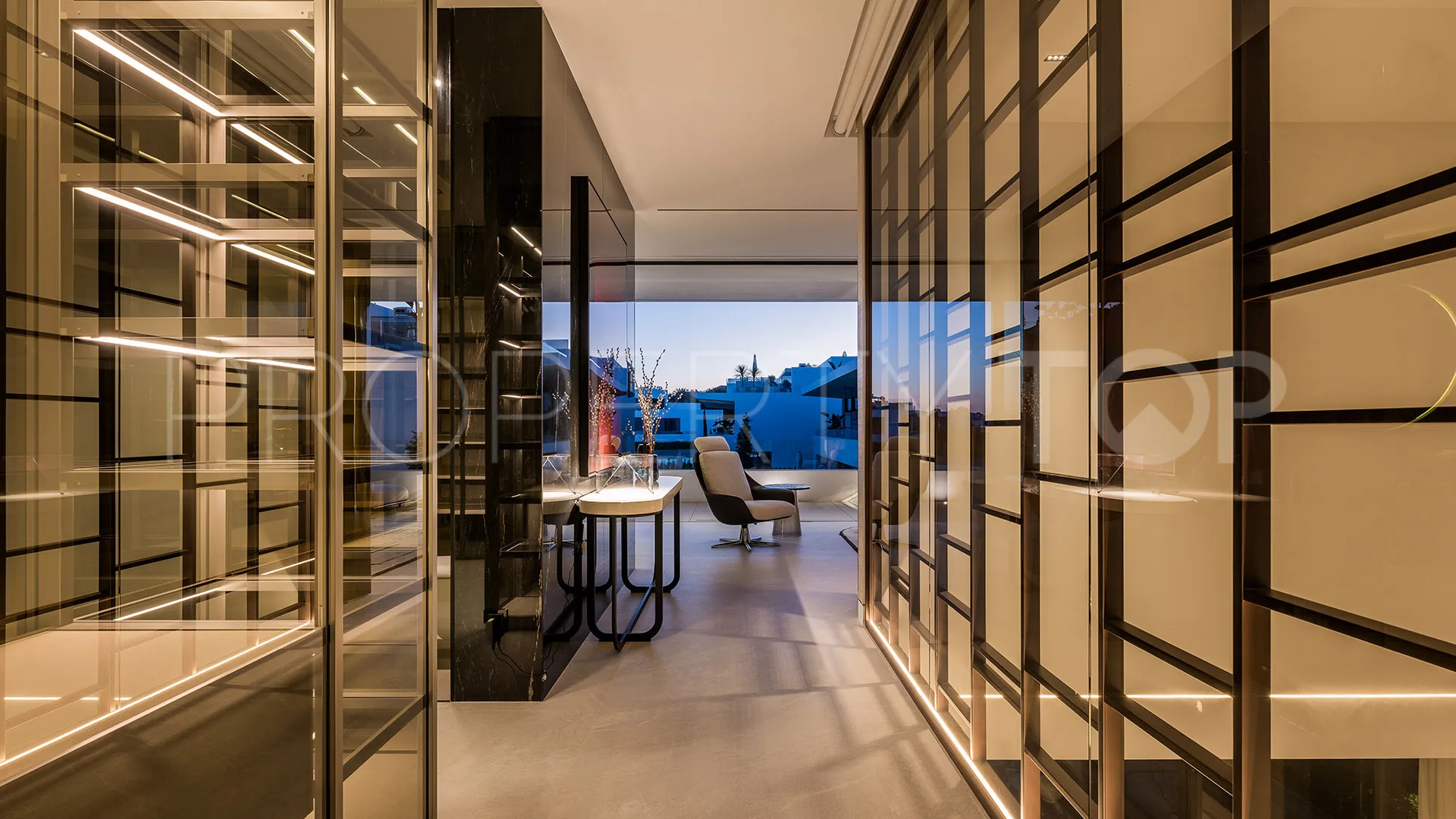 Villa en venta de 4 dormitorios en Golden Mile