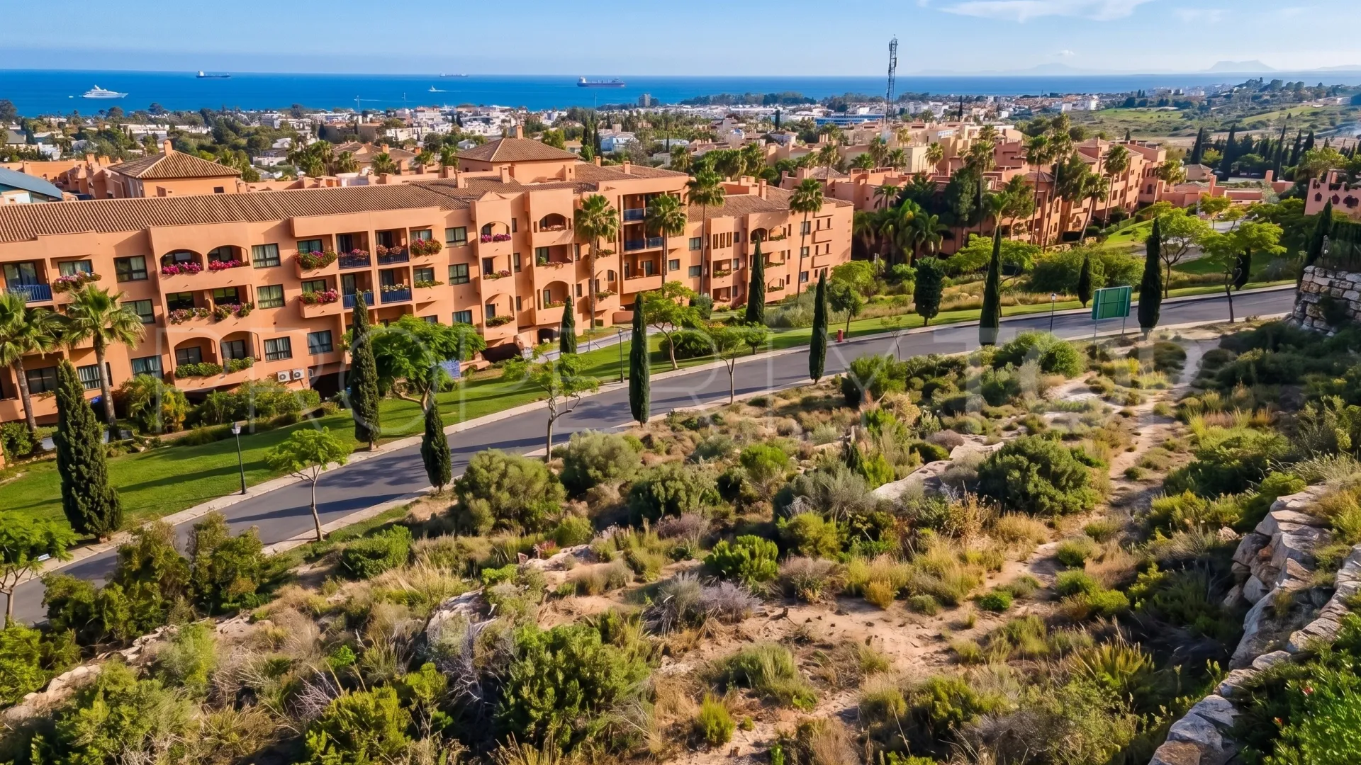 Parcela a la venta en Los Flamingos Golf