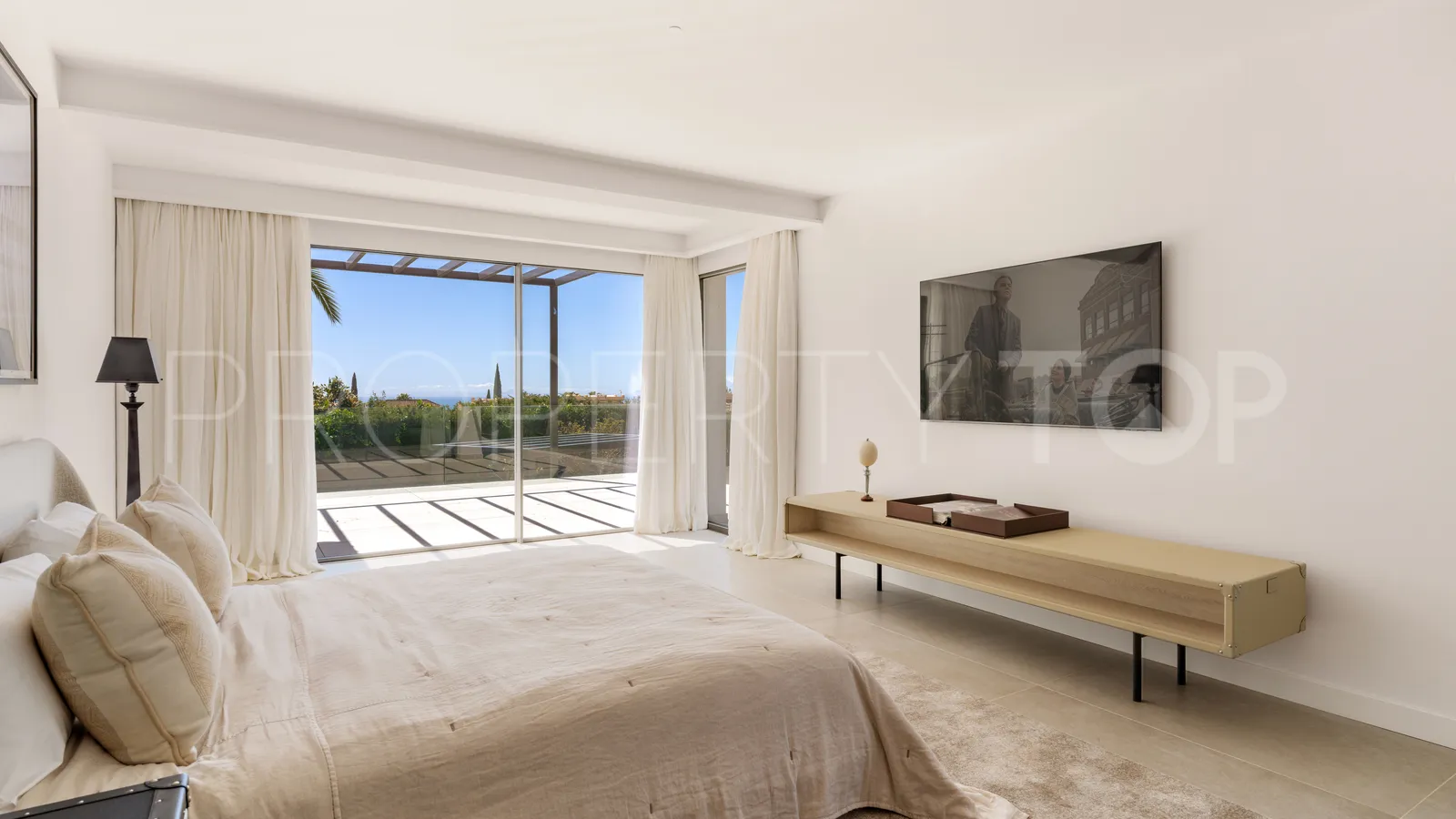 Nagüeles, villa en venta