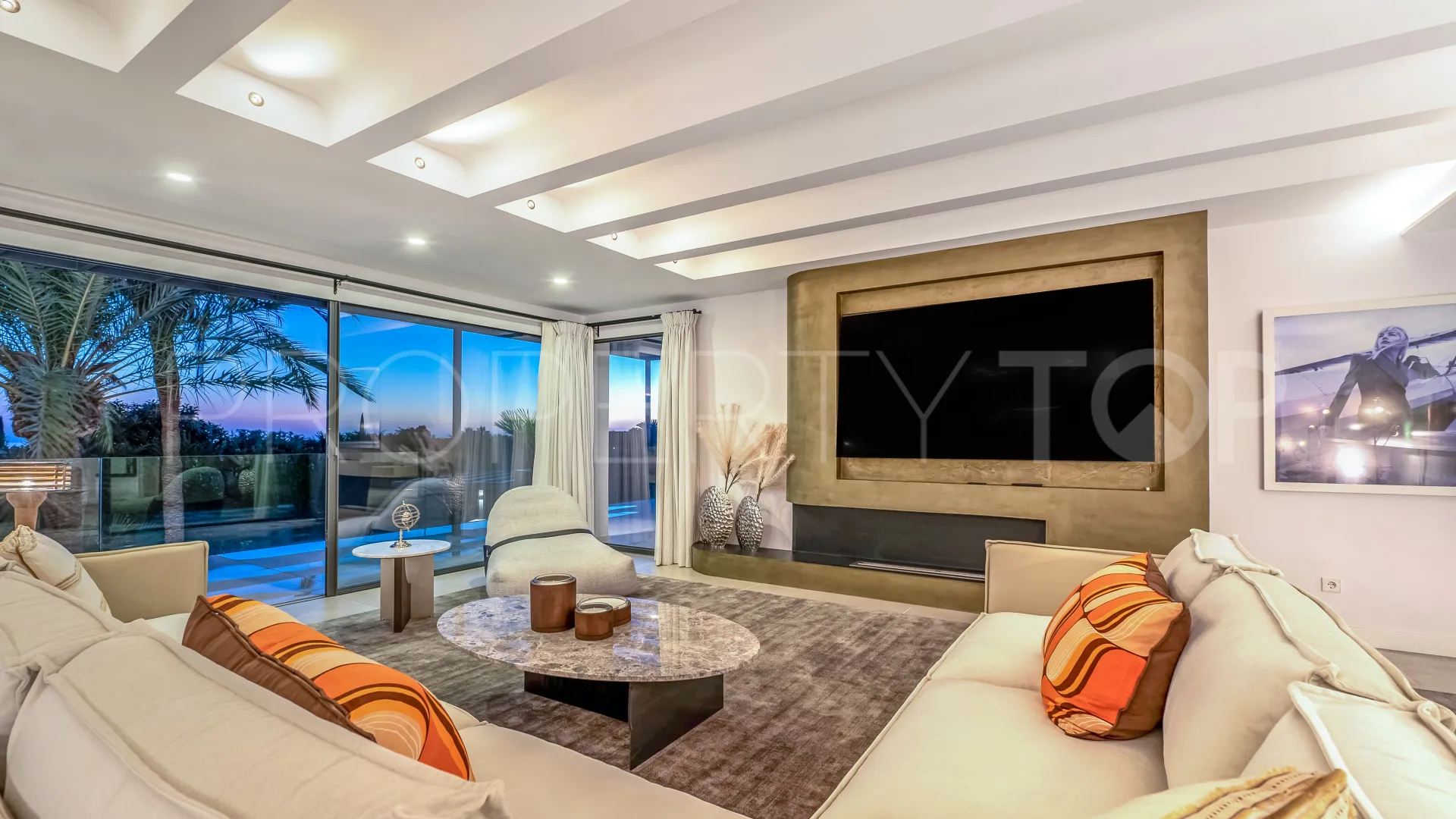 Nagüeles, villa en venta